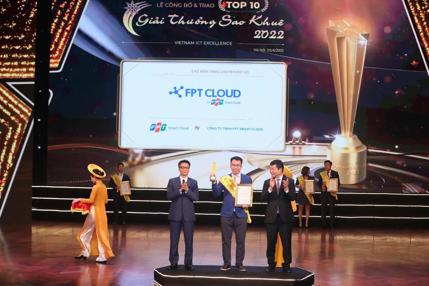 FPT dẫn dắt chuyển đổi số với loạt sản phẩm công nghệ đạt giải Sao Khuê 2022