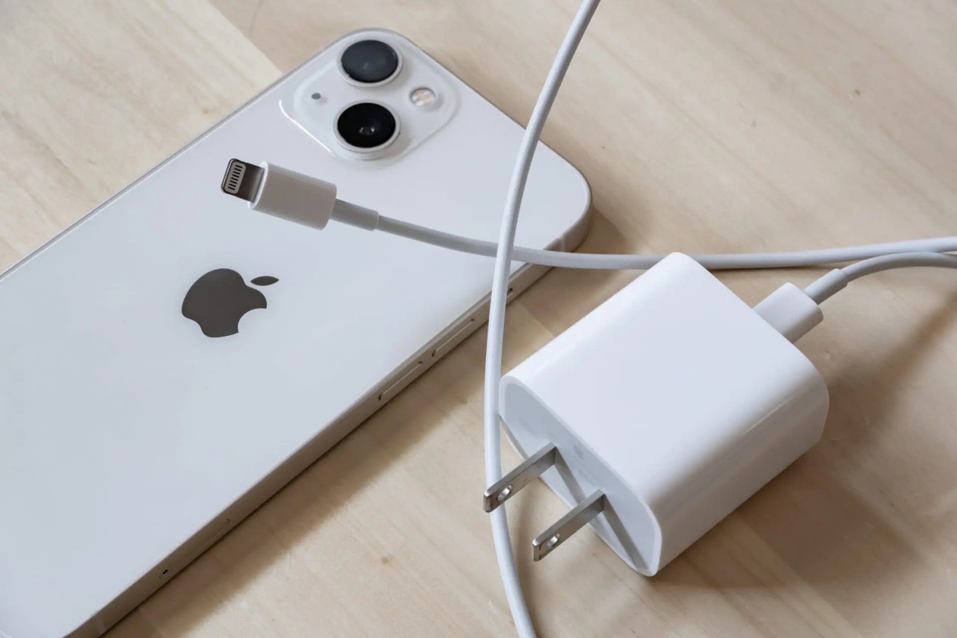 Apple xác nhận iPhone sắp tới sẽ được trang bị cổng USB-C