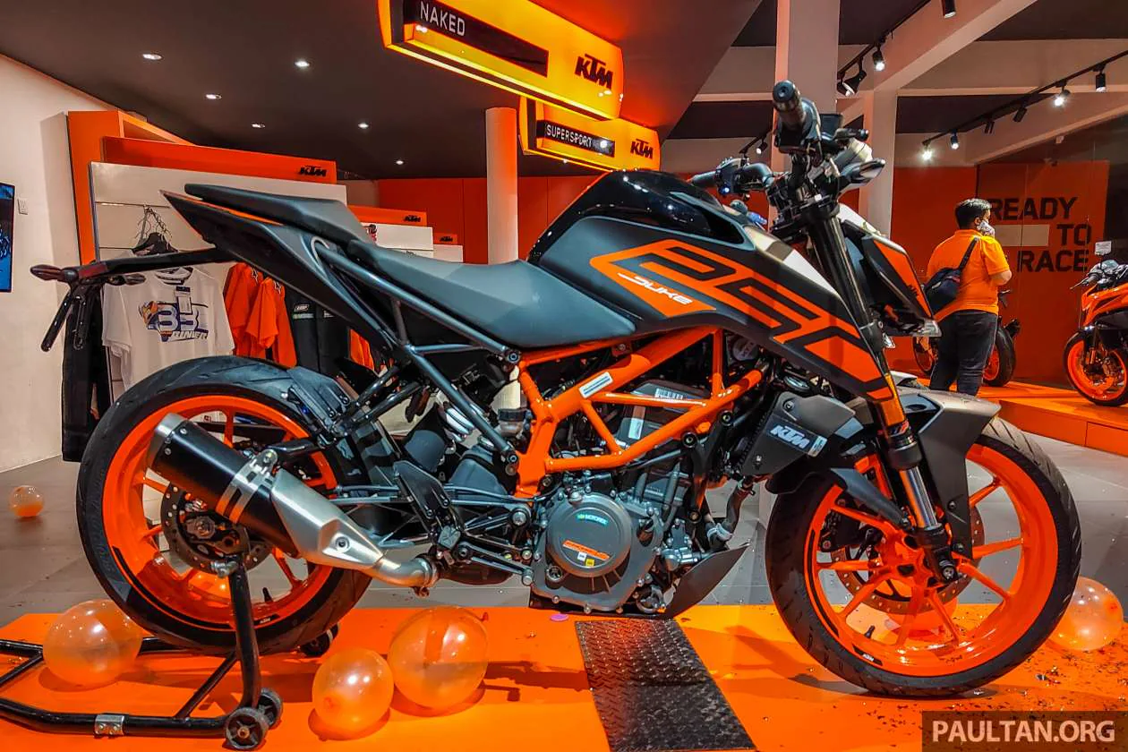 KTM Duke 250 2022 sẽ có bộ cánh mới hấp dẫn hơn, giá bán dự kiến không đổi
