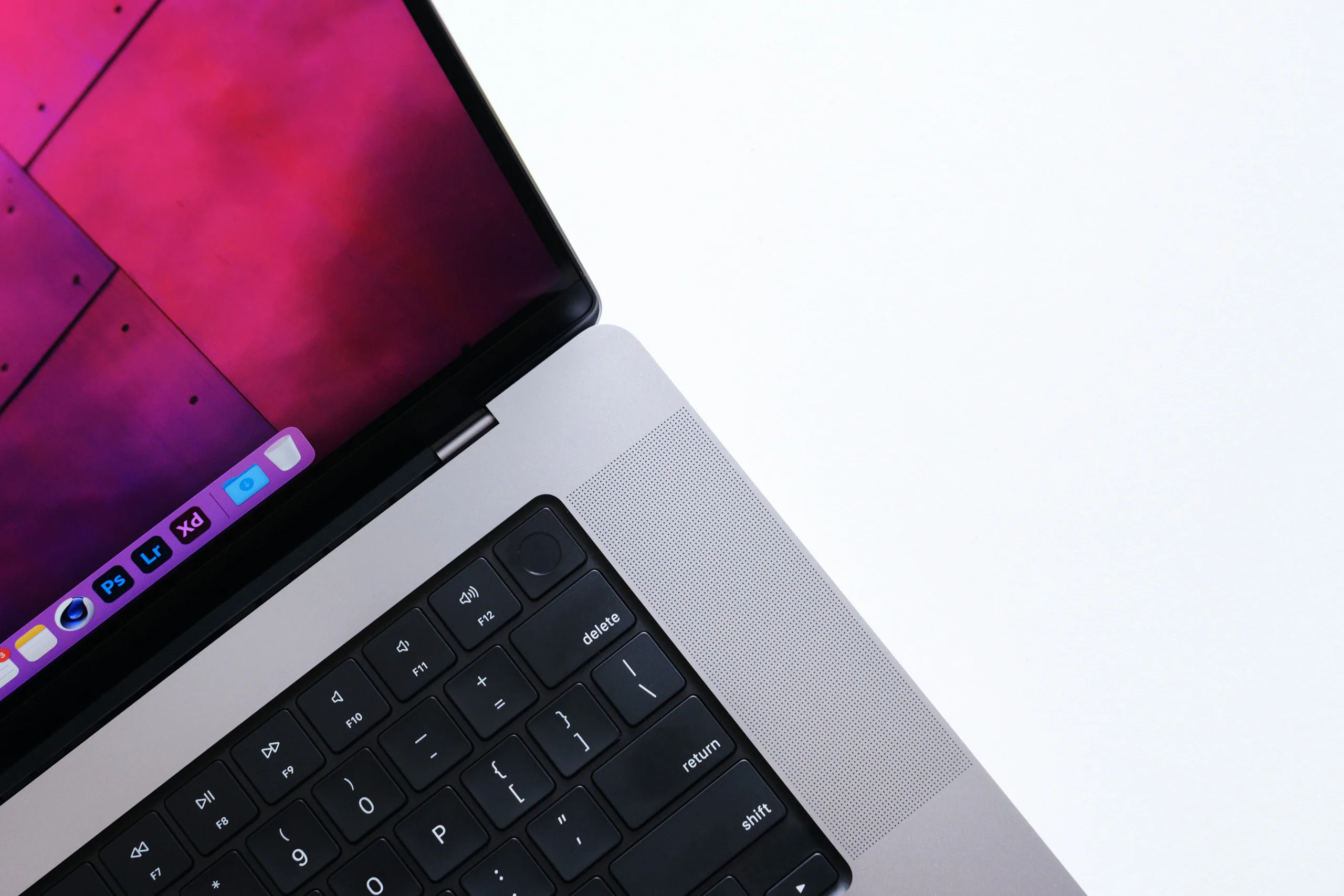 Apple có thể ra mắt MacBook 13.3-inch với màn hình OLED trong năm 2024