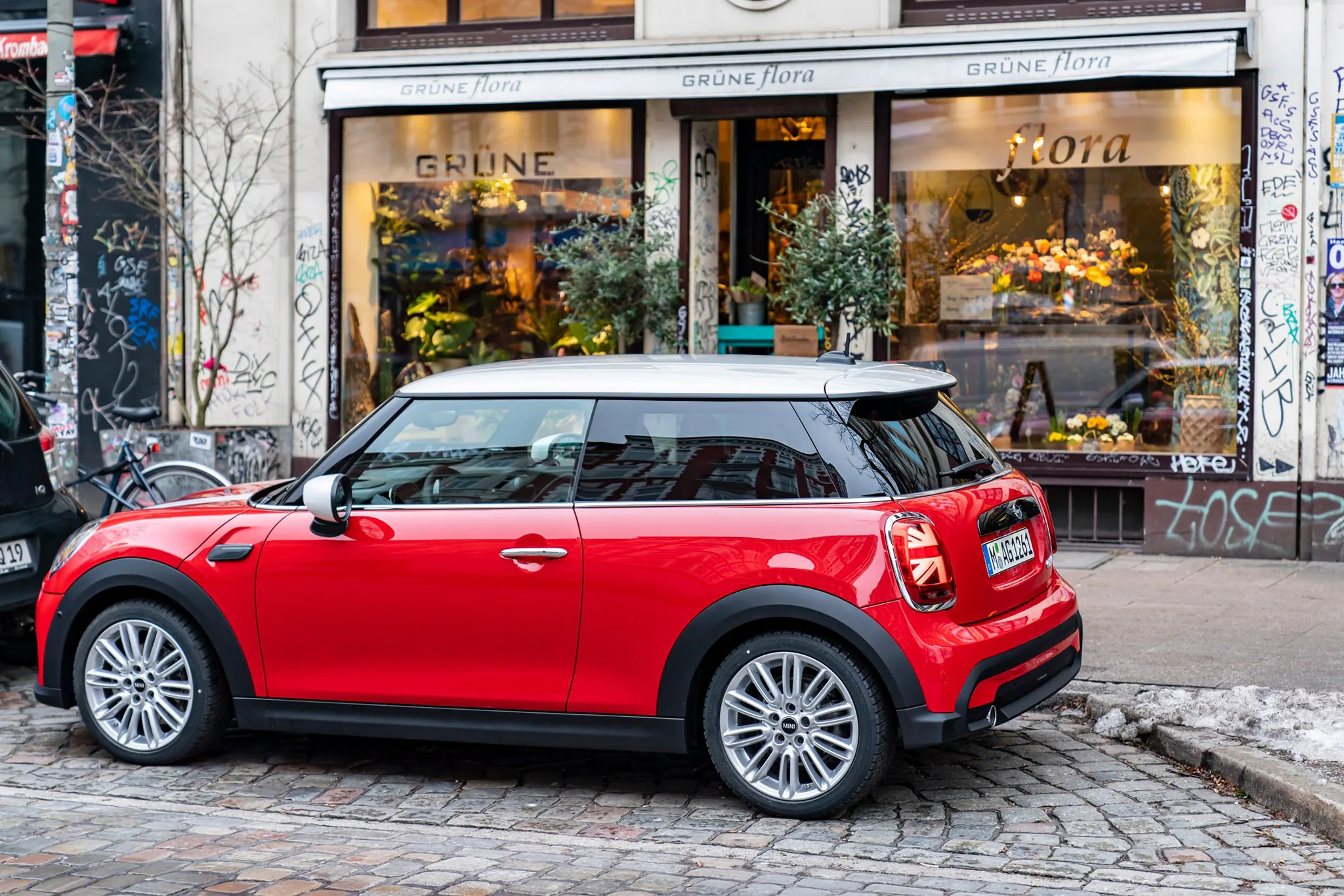 MINI 3-Cửa 2022: Mẫu hatchback hạng sang cá tính cho đô thị, giá 1.919 tỷ đồng