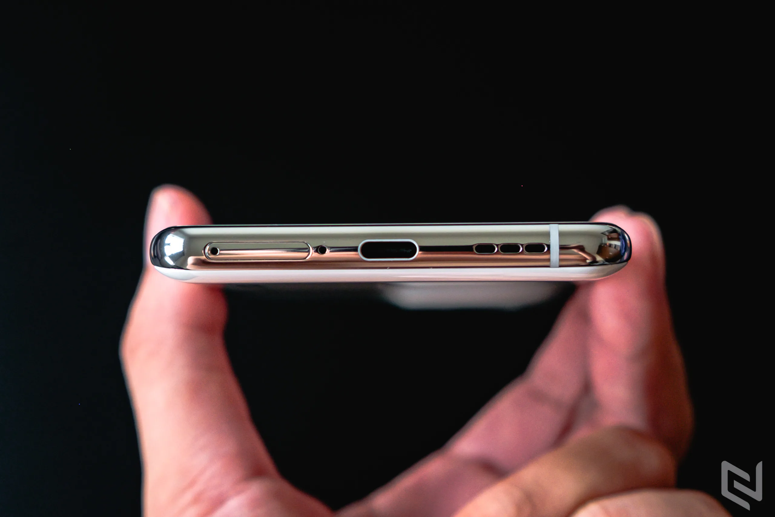 Mở hộp OPPO Find X5 Pro 5G: Màu trắng Ceramic tuyệt đẹp, hộp tái chế bảo vệ môi trường và rất nhiều thông số cao cấp khác nữa