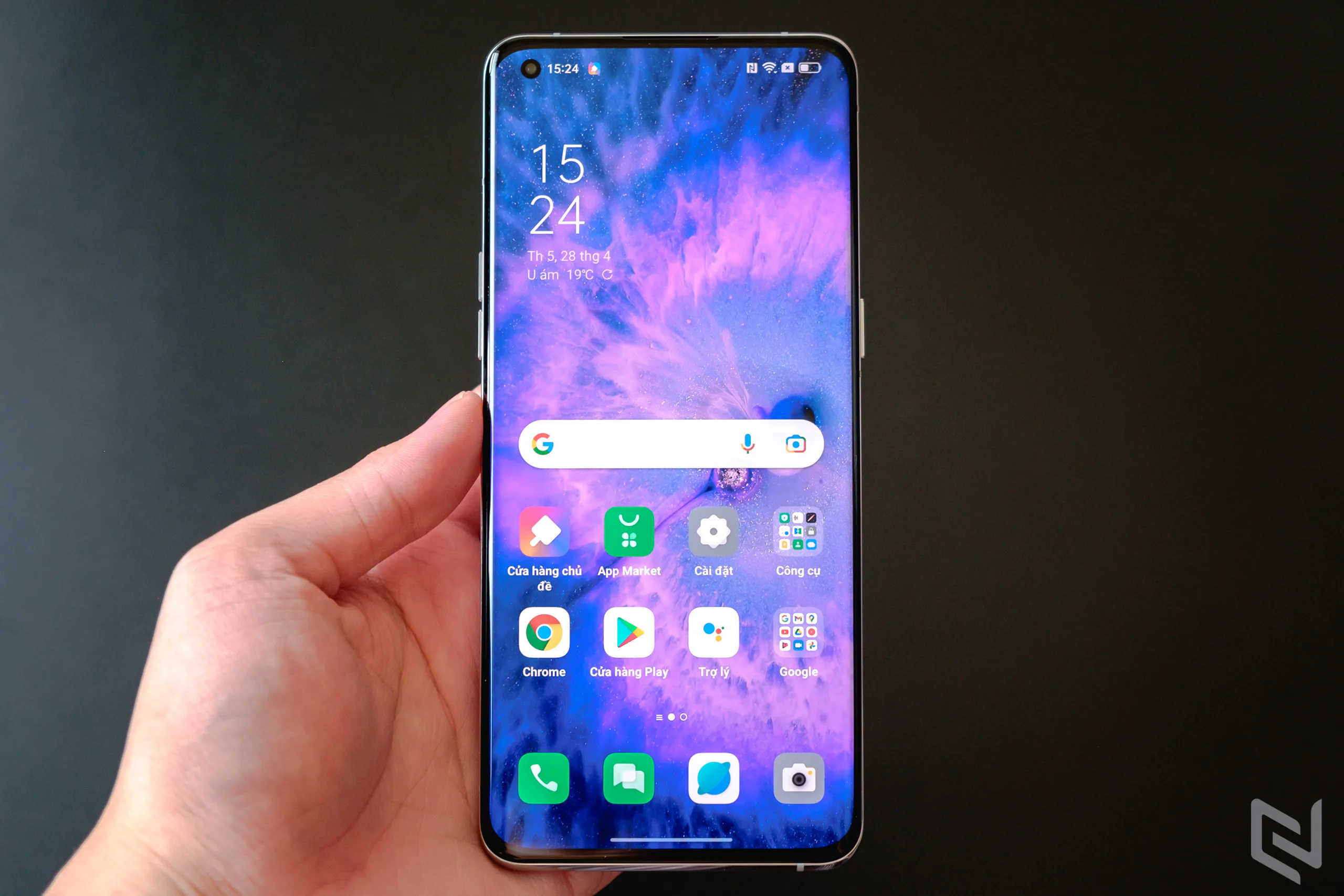 Mở hộp OPPO Find X5 Pro 5G: Màu trắng Ceramic tuyệt đẹp, hộp tái chế bảo vệ môi trường và rất nhiều thông số cao cấp khác nữa