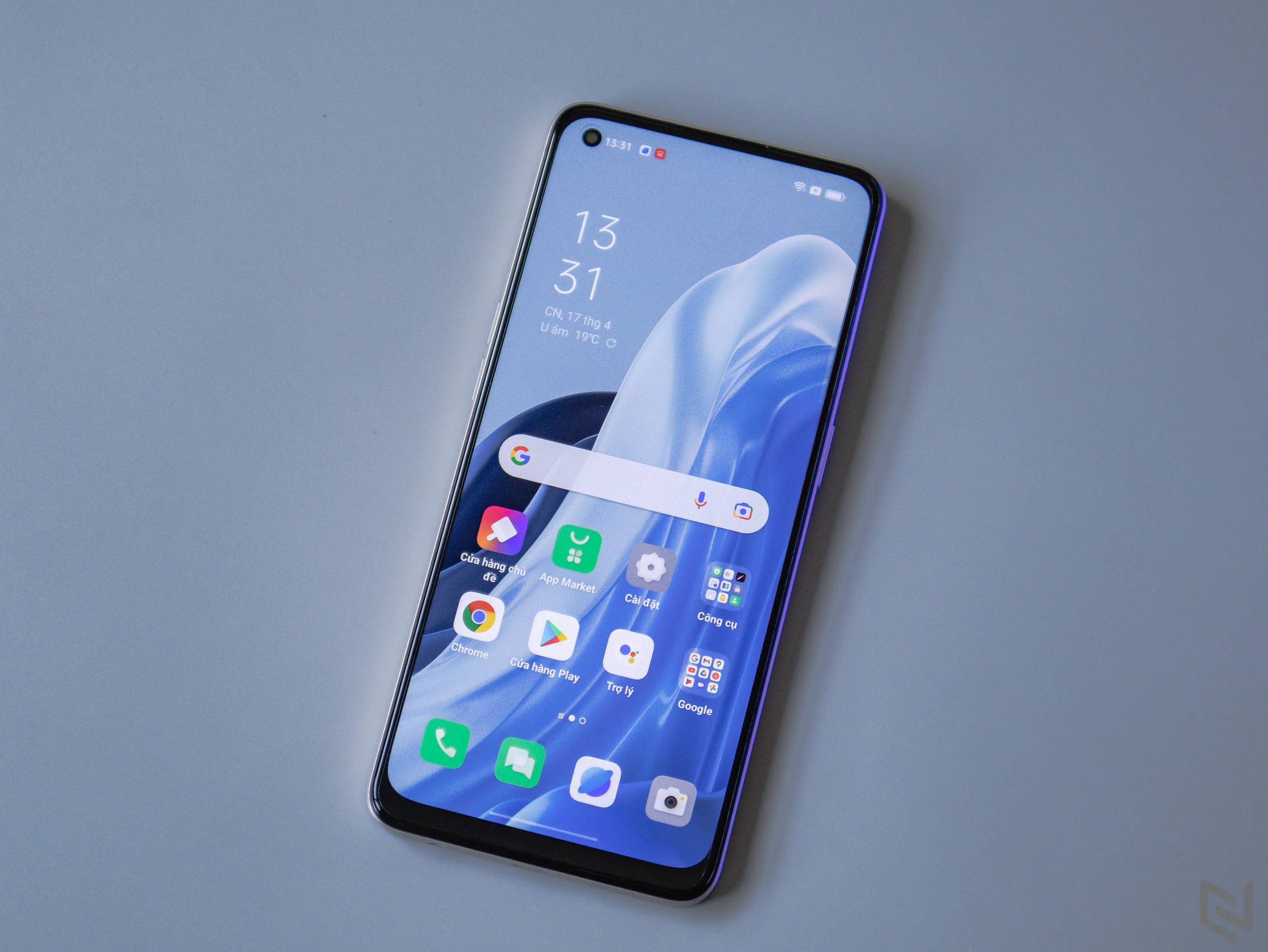 Trên tay OPPO Reno7 - Lựa chọn hợp lý cho mọi lứa tuổi với mức giá phải chăng