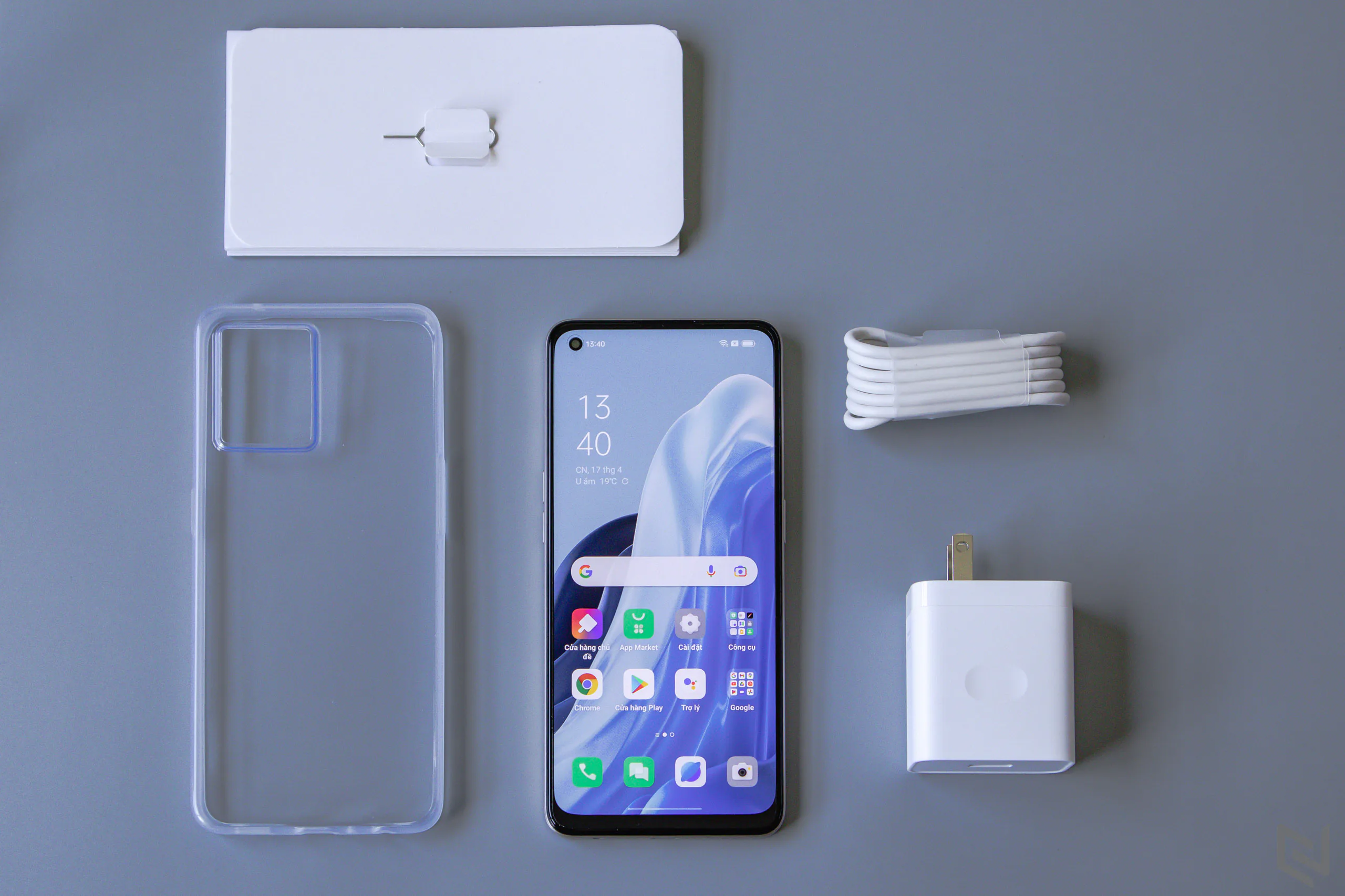 Trên tay OPPO Reno7 - Lựa chọn hợp lý cho mọi lứa tuổi với mức giá phải chăng
