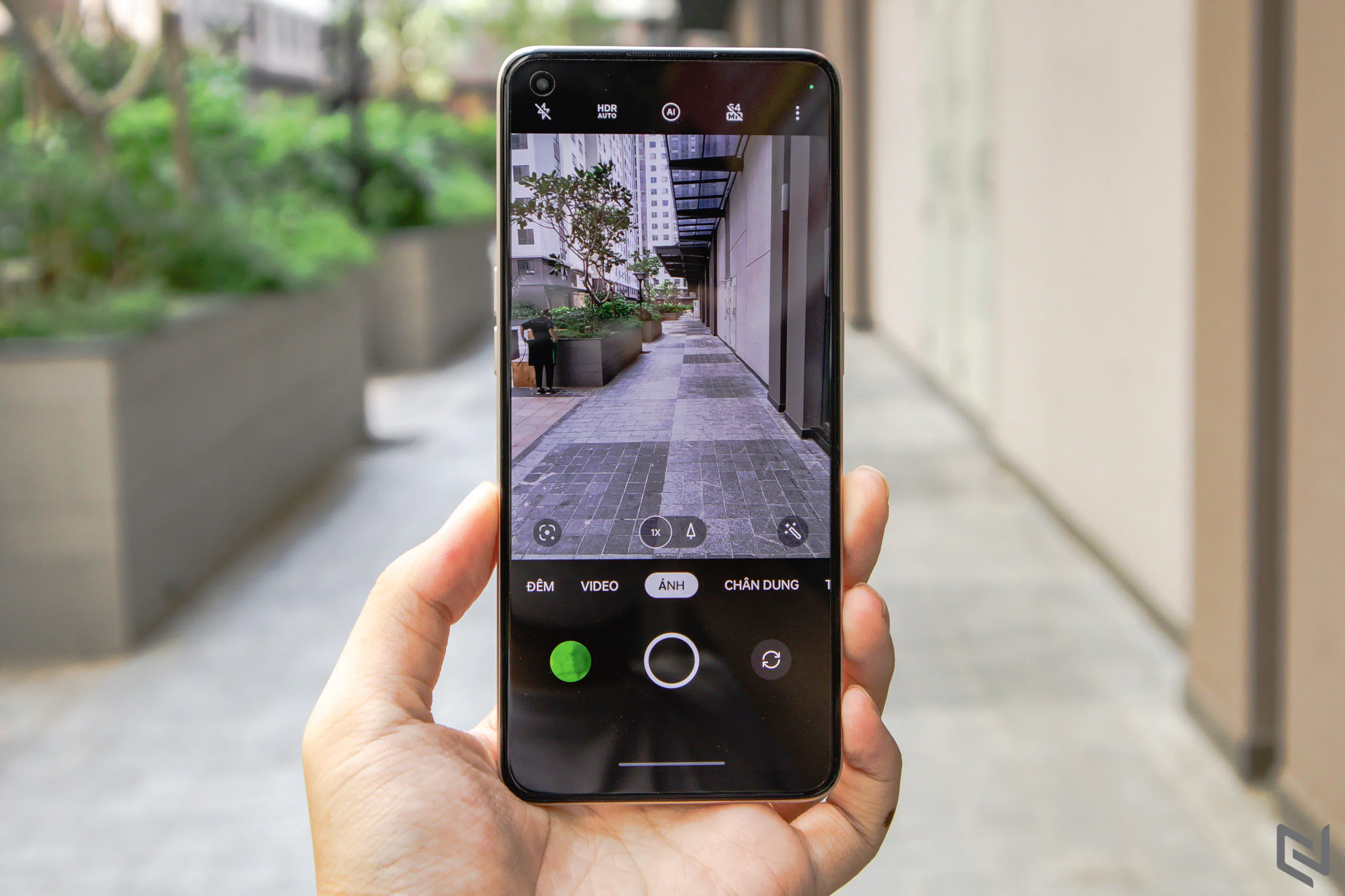 Trên tay OPPO Reno7 - Lựa chọn hợp lý cho mọi lứa tuổi với mức giá phải chăng