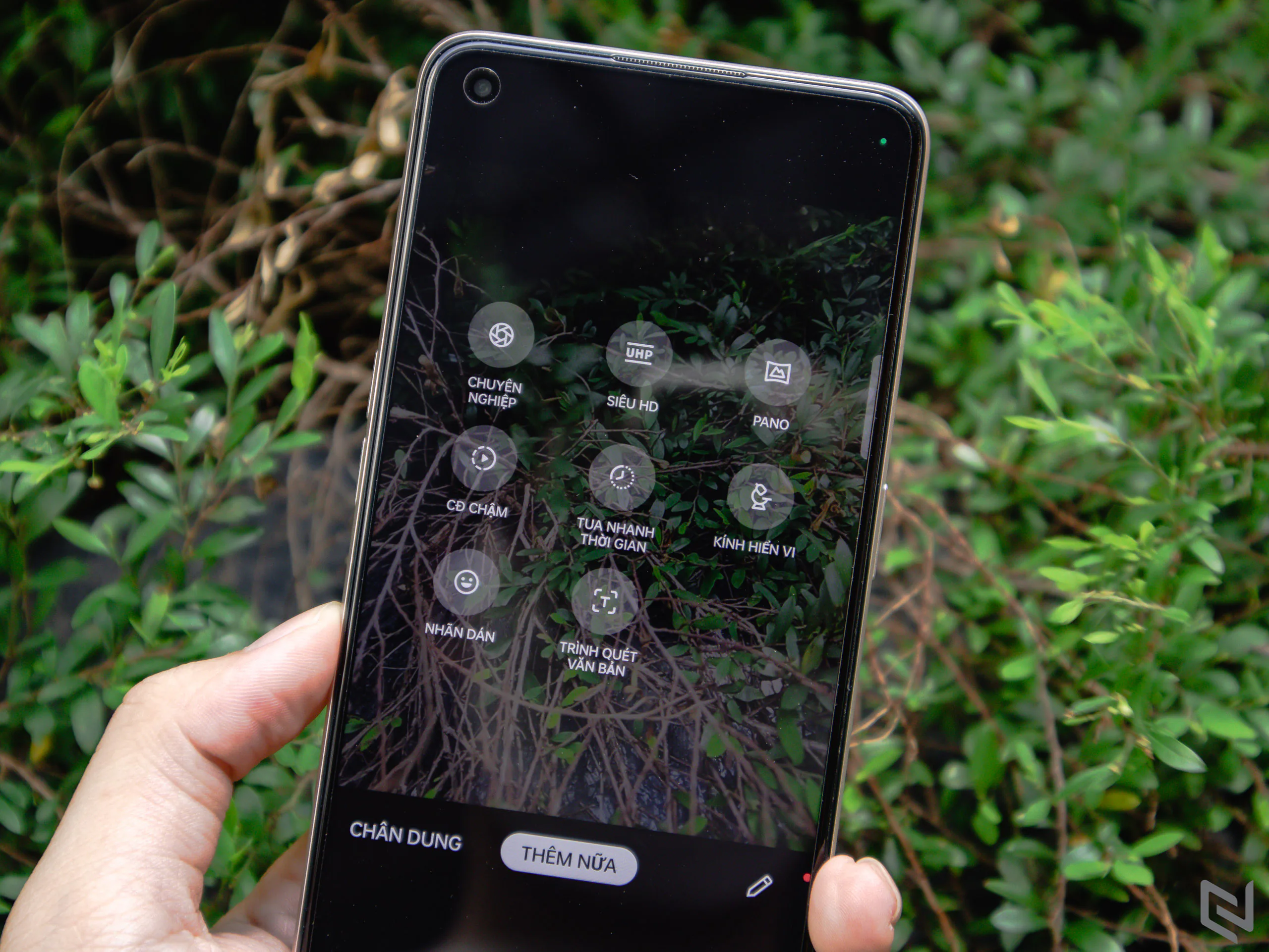 Trên tay OPPO Reno7 - Lựa chọn hợp lý cho mọi lứa tuổi với mức giá phải chăng
