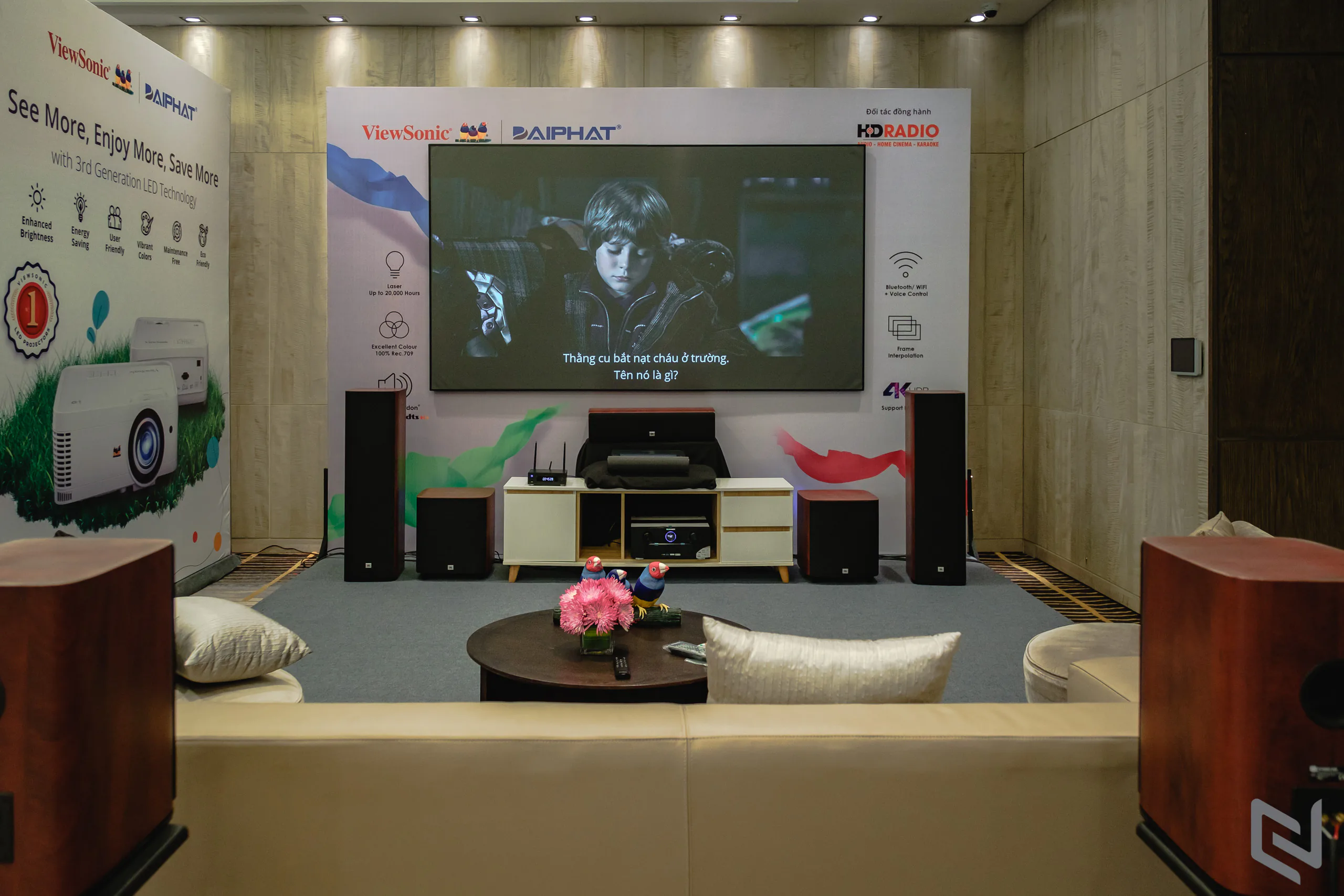 ViewSonic ra mắt dòng sản phẩm máy chiếu LED LS500 Series