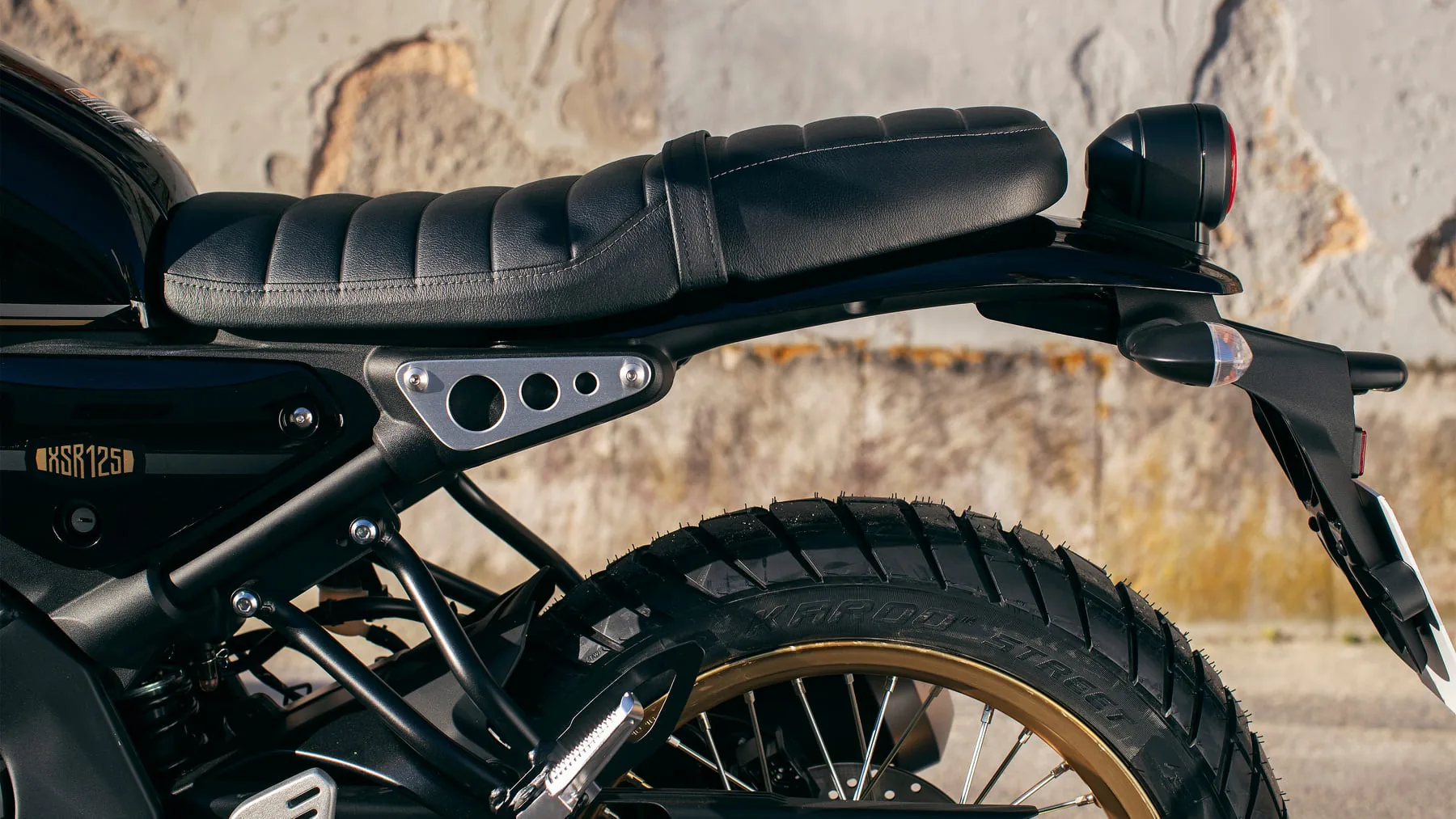 Yamaha XSR 125 2022 phiên bản Legacy đậm nét hoài cổ