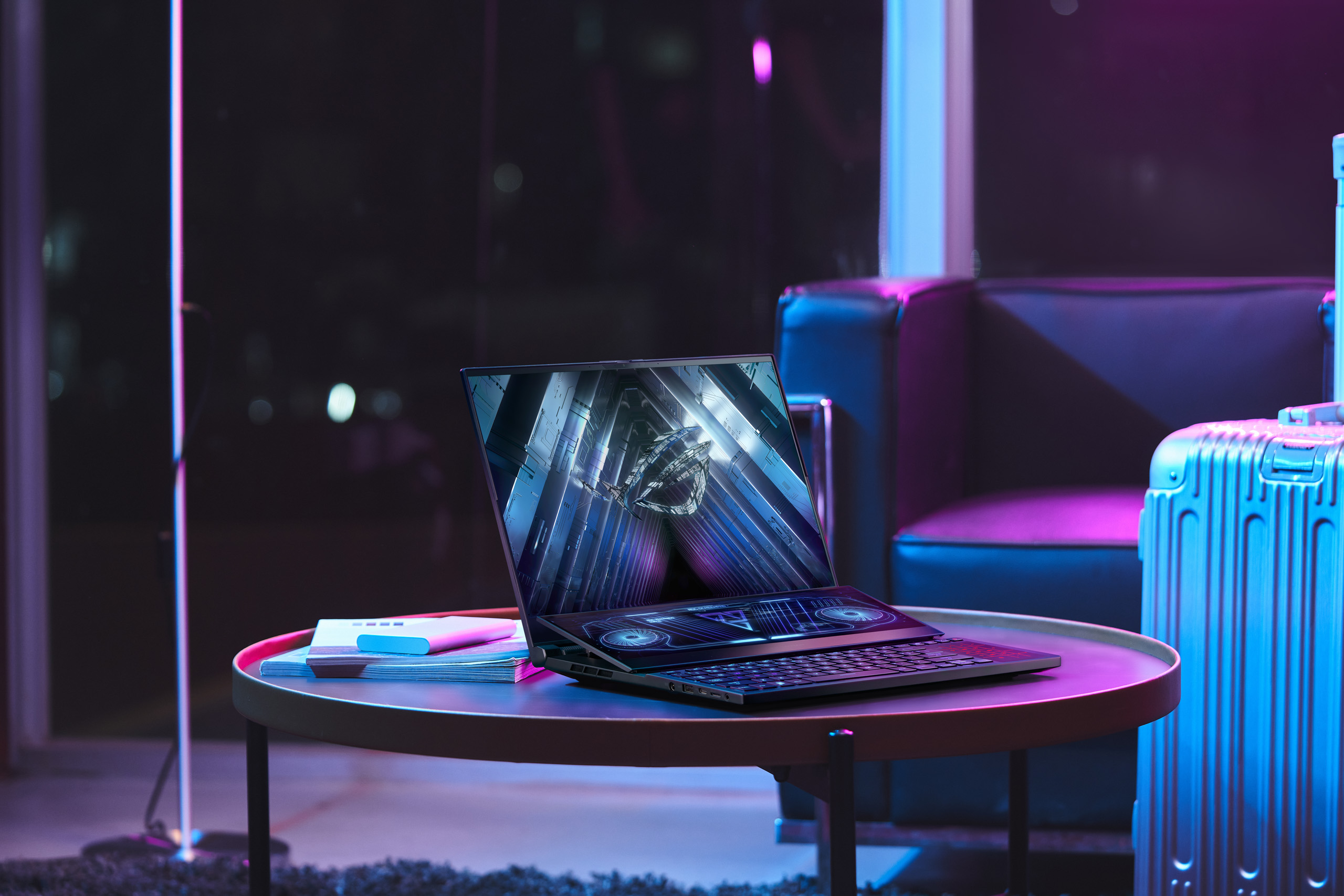 ROG Zephyrus Duo 16 – Laptop 2 màn hình mạnh nhất thế giới chính thức cập bến thị trường Việt Nam