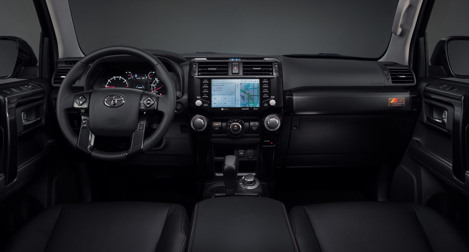 Toyota ra mắt mẫu 4Runner phiên bản kỷ niệm 40 năm hoài cổ và giới hạn chỉ 4,040 chiếc