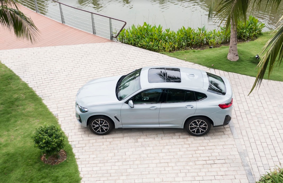 BMW X4 2022 chính thức ra mắt tại Việt Nam với giá giá từ 3.279 tỷ đồng