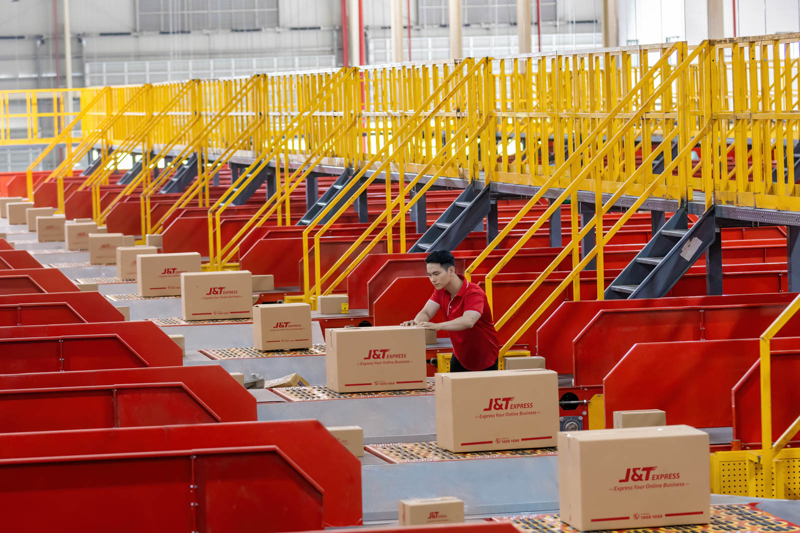 Khánh thành trung tâm trung chuyển Củ Chi, J&T Express hướng đến mục tiêu trở thành thương hiệu chuyển phát nhanh hàng đầu Việt Nam