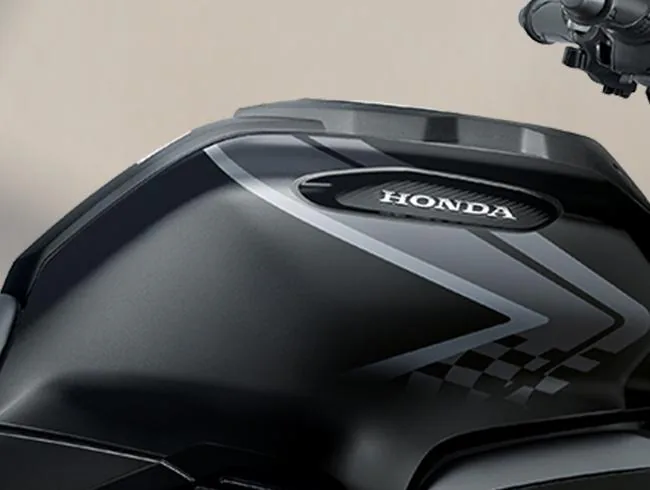 Ngại gì dấn bước với phiên bản Honda CB150R The Streetster mới