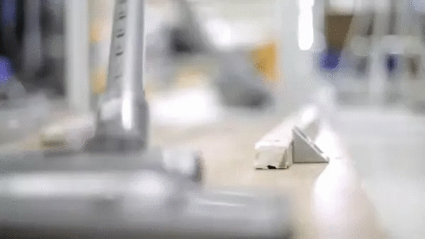 Cùng xem video thử nghiệm máy hút bụi từ Dyson chưa tới 1 phút nhưng đủ biết vì sao chúng lại đắt giá đến vậy