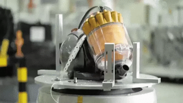Cùng xem video thử nghiệm máy hút bụi từ Dyson chưa tới 1 phút nhưng đủ biết vì sao chúng lại đắt giá đến vậy