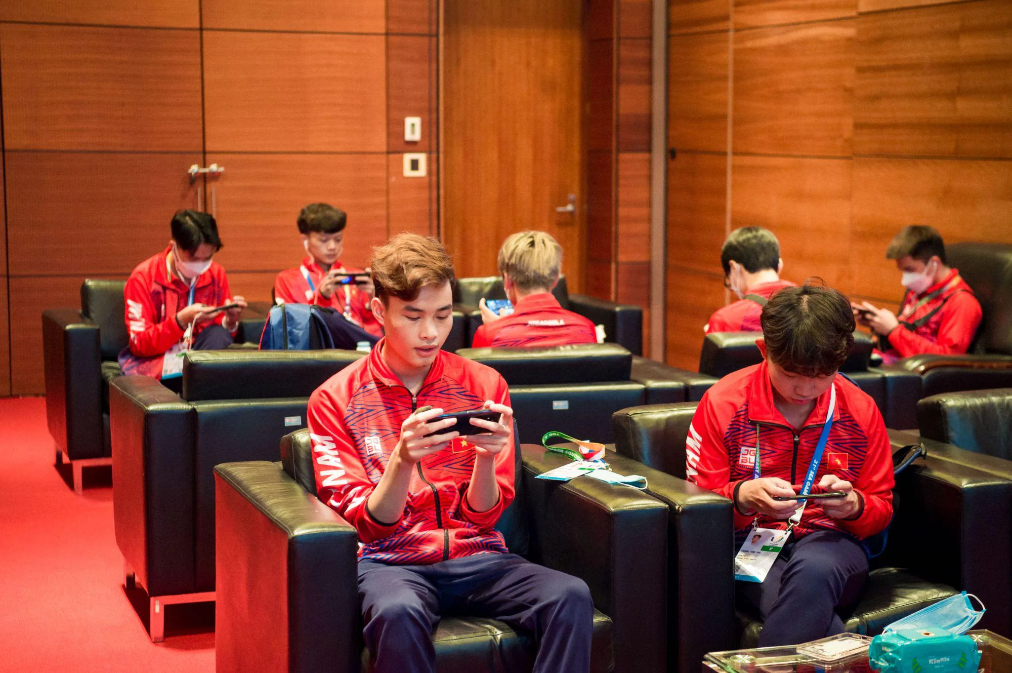 Tổng kết trận chung kết ngày 2 nội dung Free Fire tại SEA Games 31, có chút tiếc nuối nhưng cả hai tuyển Việt Nam đều giành chiến thắng "Booyah!" một trận