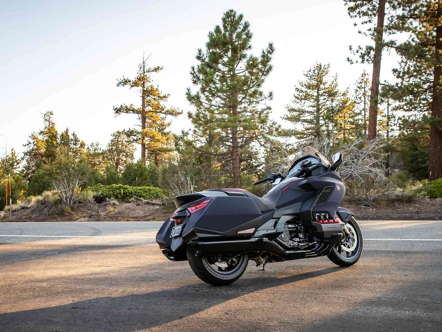 Honda Gold Wing 2022 bản nâng cấp ra mắt dung tích cốp lớn hơn, tương thích Android Auto