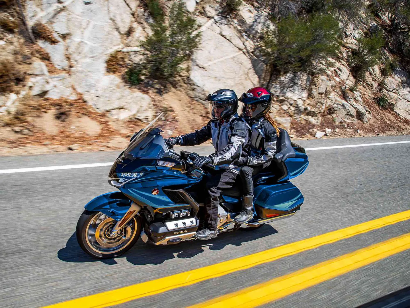 Honda Gold Wing 2022 bản nâng cấp ra mắt dung tích cốp lớn hơn, tương thích Android Auto