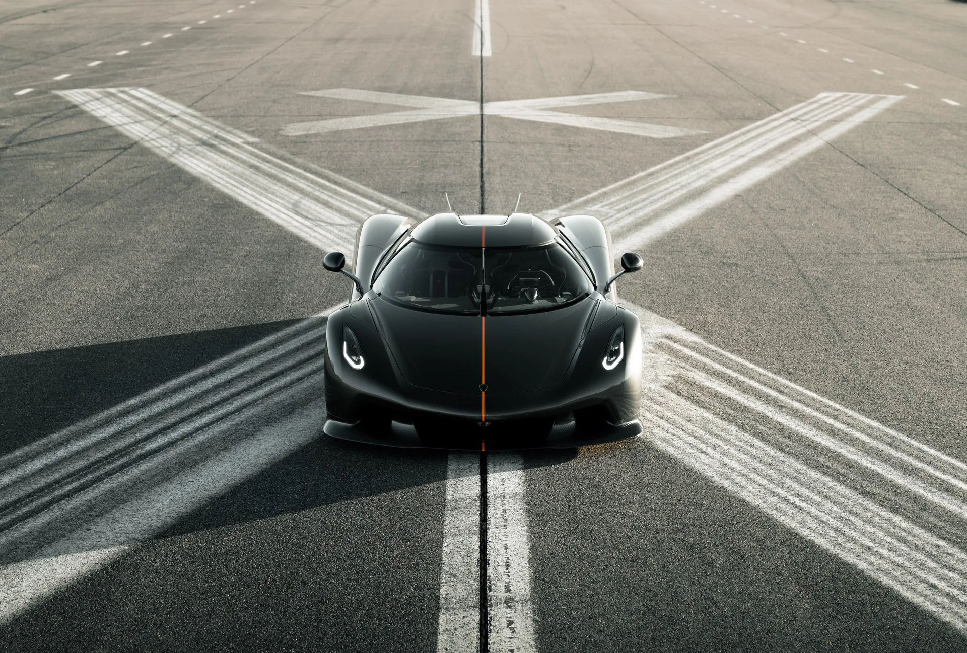 Koenigsegg Jesko Absolut khởi động thử nghiệm với kỳ vọng thiết lập kỷ lục 531km/h
