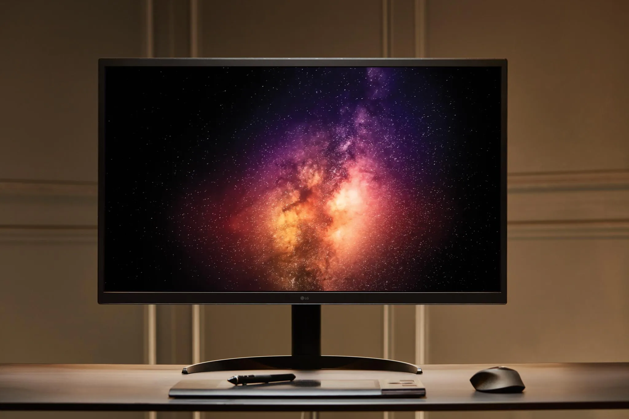 LG Việt Nam giới thiệu màn hình LG UltraFine OLED 4K đầu tiên sở hữu tấm nền OLED