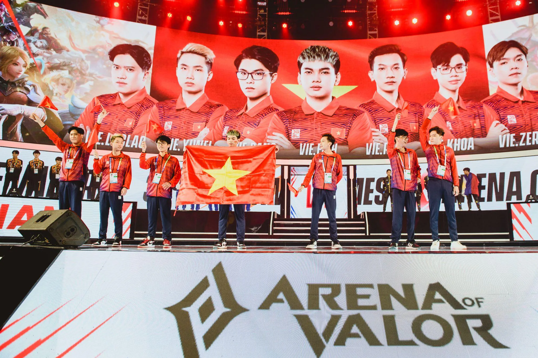 Ngày hội mở màn rộn ràng và mãn nhãn, khẳng định đẳng cấp số 1 của môn eSports quốc dân Liên Quân Mobile