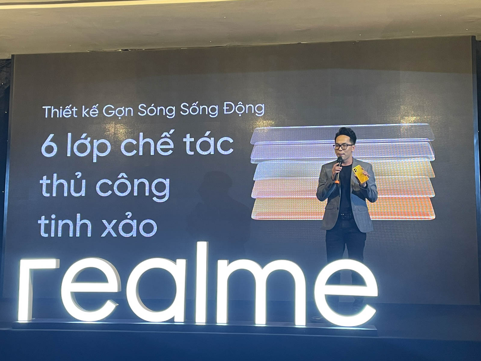 realme giới thiệu realme 9 và tai nghe thông minh Buds Q2S tại Việt Nam: Combo chào hè hiệu suất đang có ưu đãi lớn trong tháng 5