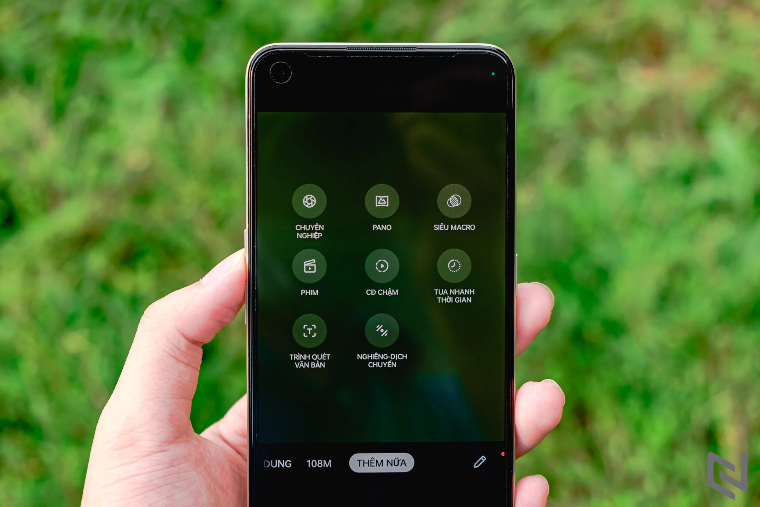 “Tân binh” nhiếp ảnh realme 9: Thiết kế Hologram độc đáo, màn hình 90Hz, camera ProLight 108MP và cảm biến đầu tiên trên thế giới ISOCELL HM6 của Samsung - Thêm lựa chọn cho smartphone tầm trung