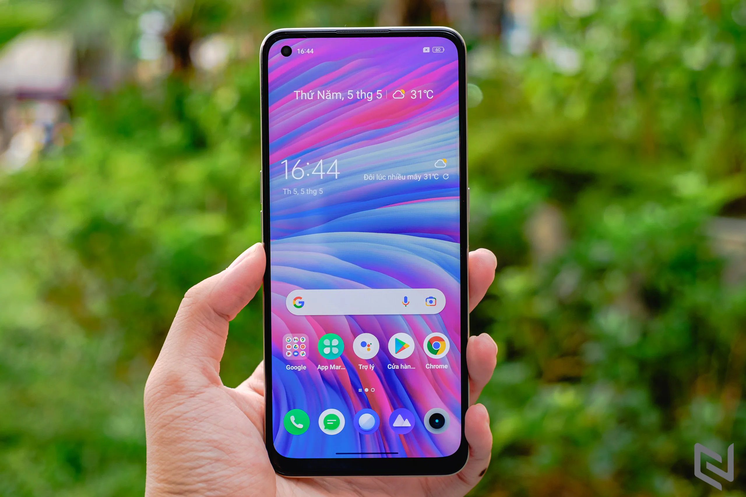 “Tân binh” nhiếp ảnh realme 9: Thiết kế Hologram độc đáo, màn hình 90Hz, camera ProLight 108MP và cảm biến đầu tiên trên thế giới ISOCELL HM6 của Samsung - Thêm lựa chọn cho smartphone tầm trung