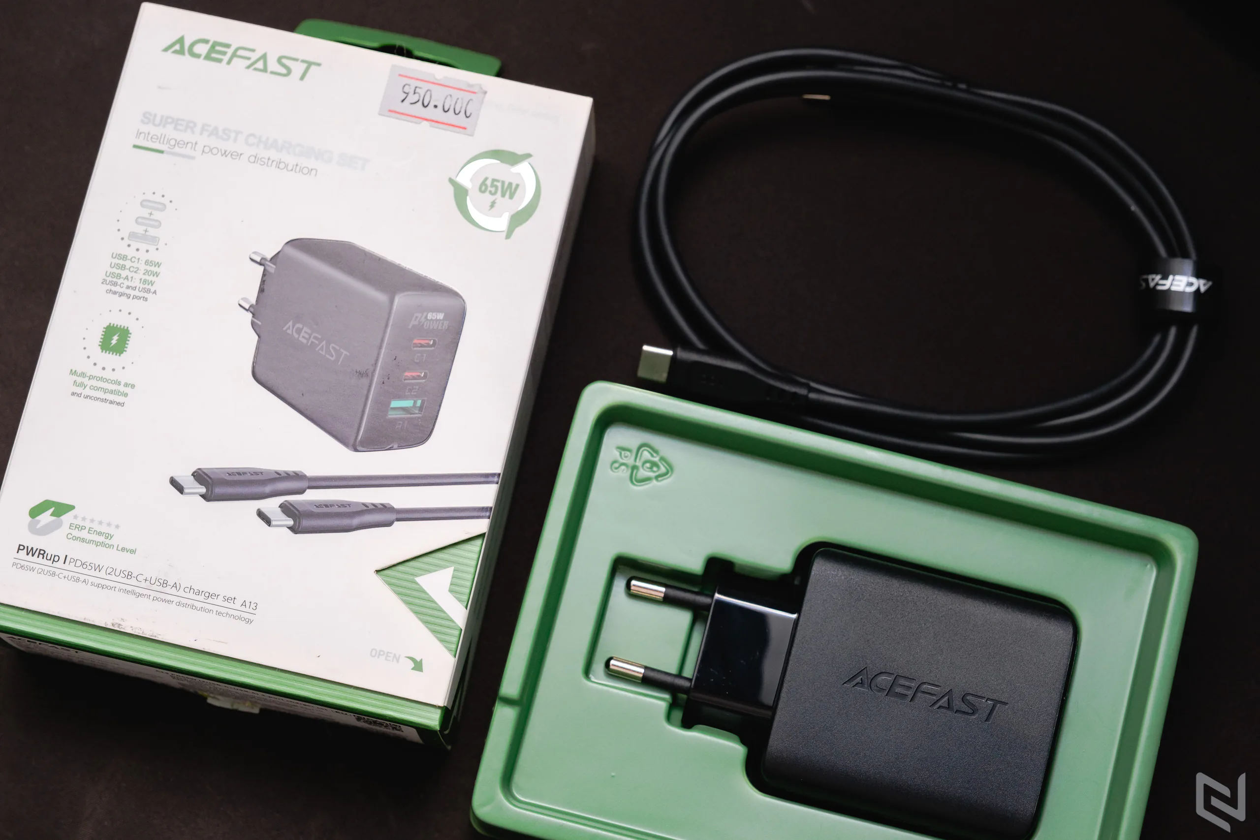 Trên tay sạc ACEFAST PD3.0 65W 3 cổng 2C 1A phân bổ nguồn thông minh, tặng kèm cáp USB-C 100W
