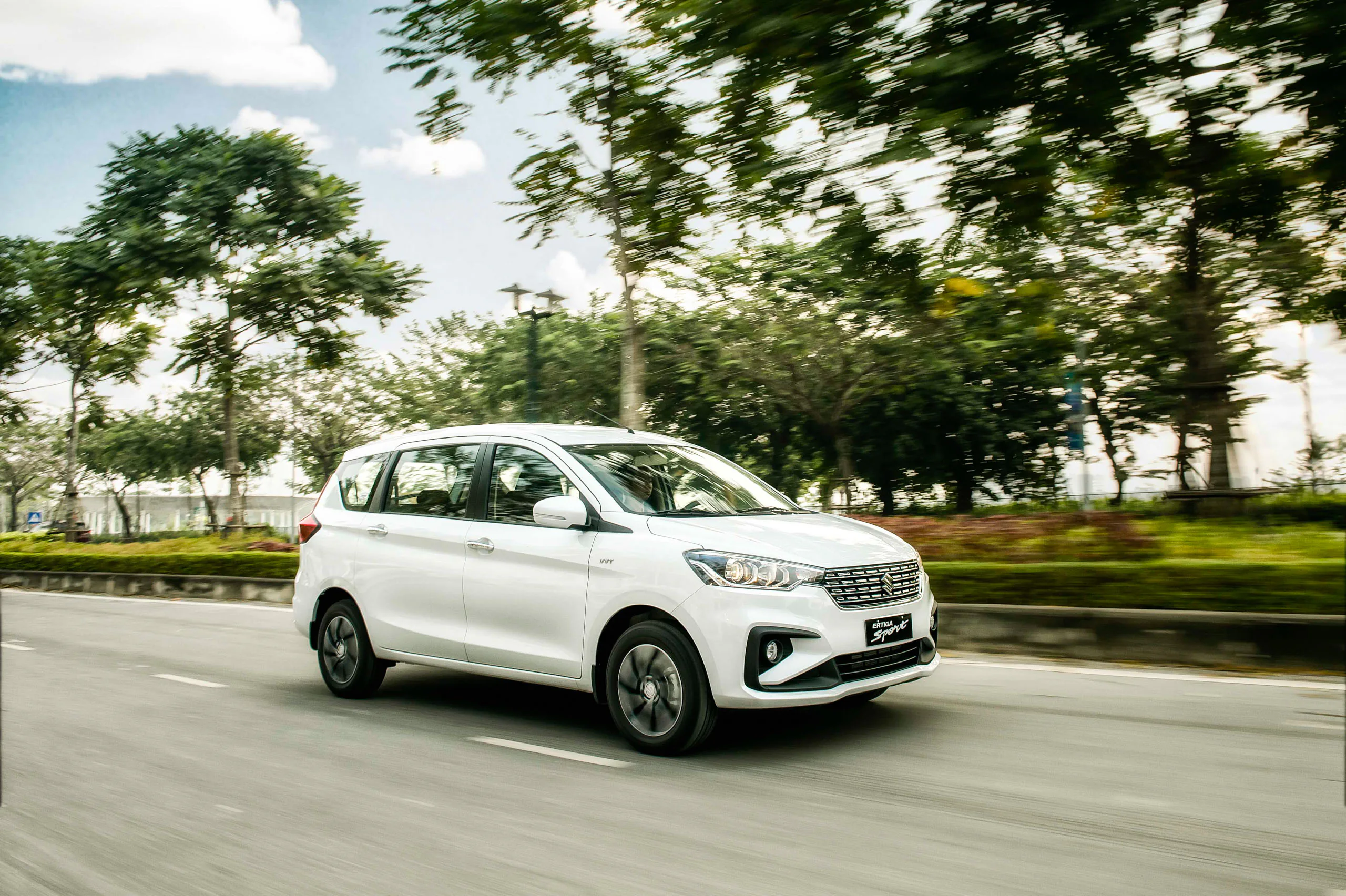 Suzuki Ertiga: “Lựa chọn vàng” trong làng xe dịch vụ