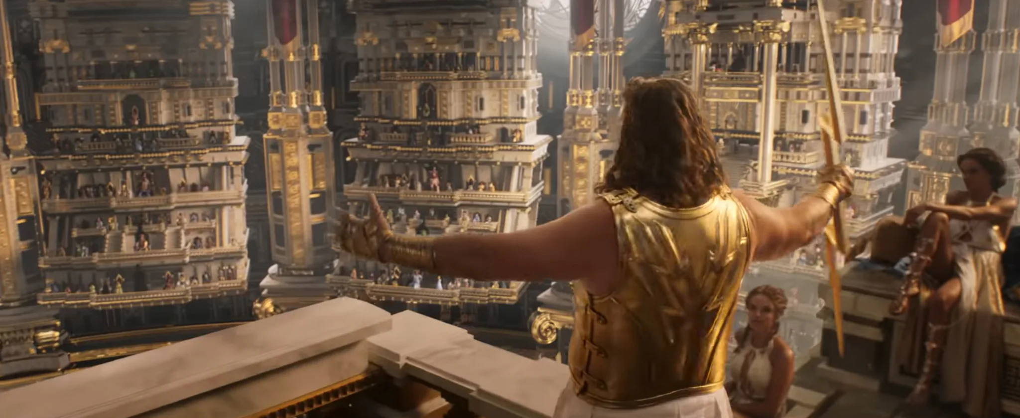 Thor: Love and Thunder tung trailer mới, hé lộ body 6 múi cực phẩm của Thần Sấm, dự kiến khởi chiếu trong tháng