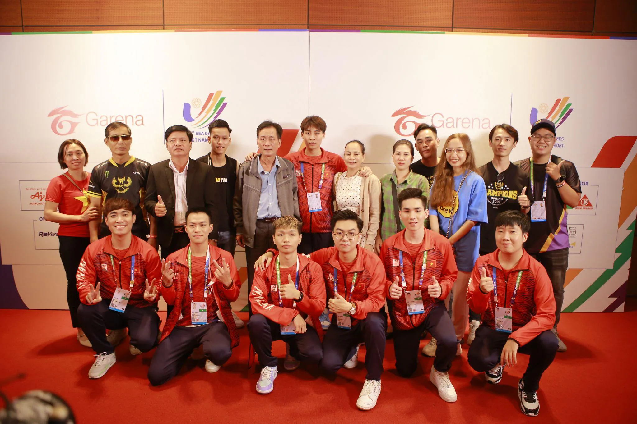 Tóm tắt lượt trận bán kết LMHT Sea Games 31, trung tâm Hội Nghị Quốc Gia không còn một chỗ trống