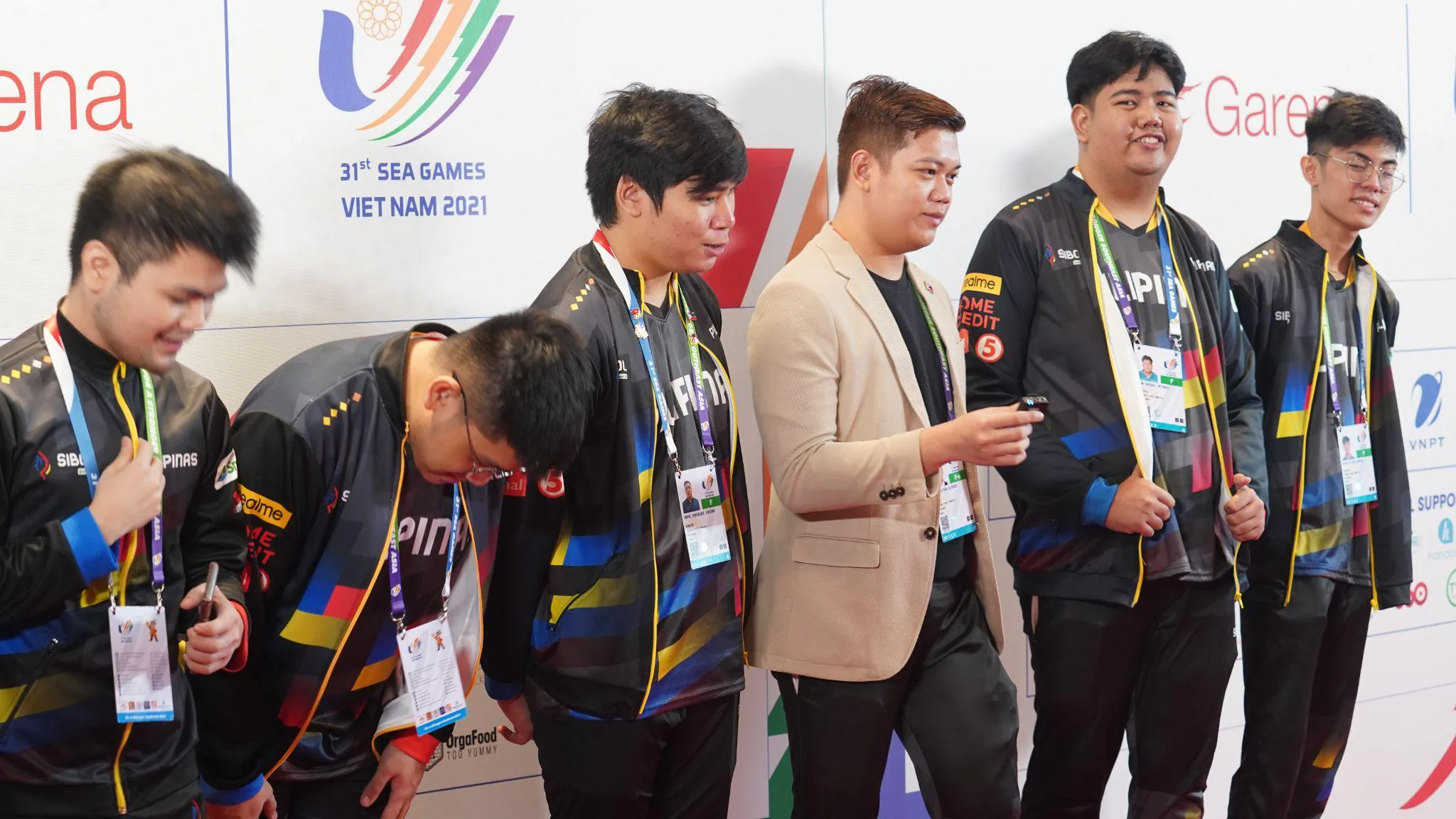 Tóm tắt lượt trận bán kết LMHT Sea Games 31, trung tâm Hội Nghị Quốc Gia không còn một chỗ trống