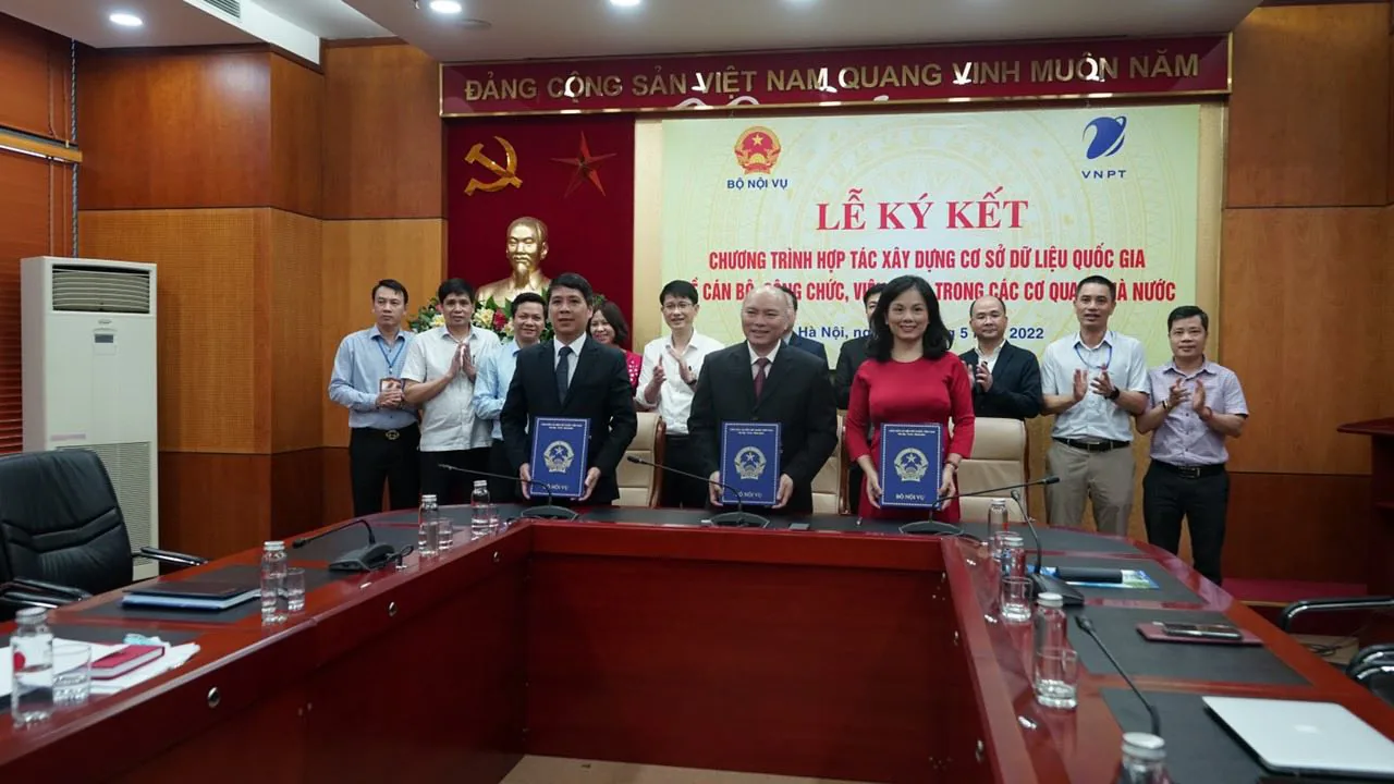 Bộ Nội vụ chính thức triển khai xây dựng hệ thống Cơ sở Dữ liệu Quốc Gia về cán bộ, công chức, viên chức
