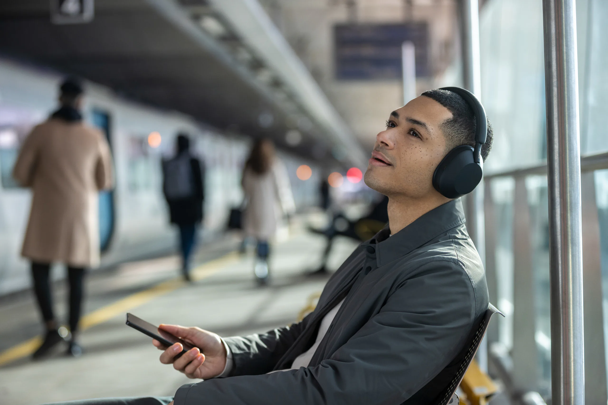 Sony giới thiệu tai nghe WH-1000XM5 - Đỉnh cao tai nghe chống ồn thế hệ mới