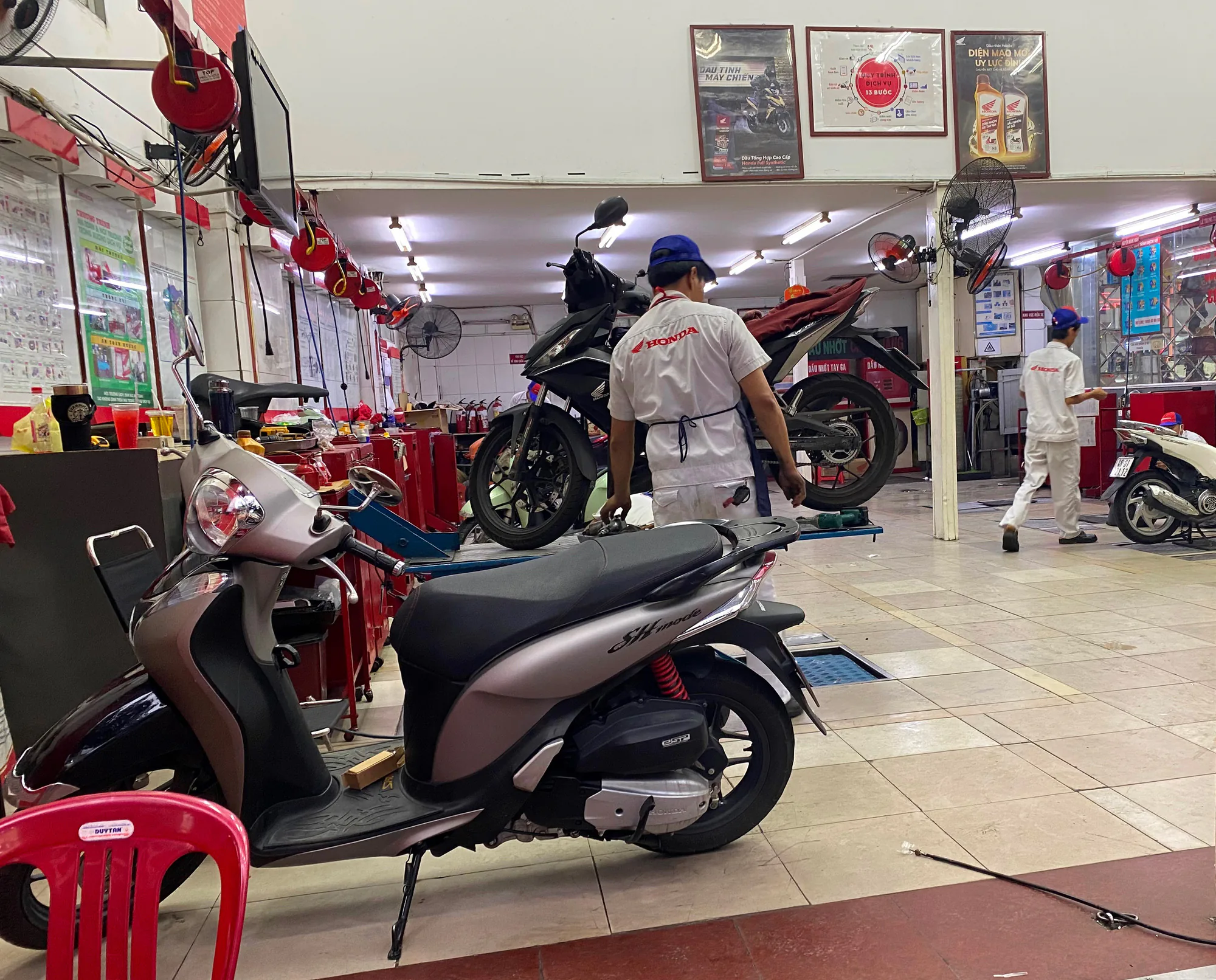 Hướng dẫn cách xử lý khi xe máy đề không nổ do ngập nước