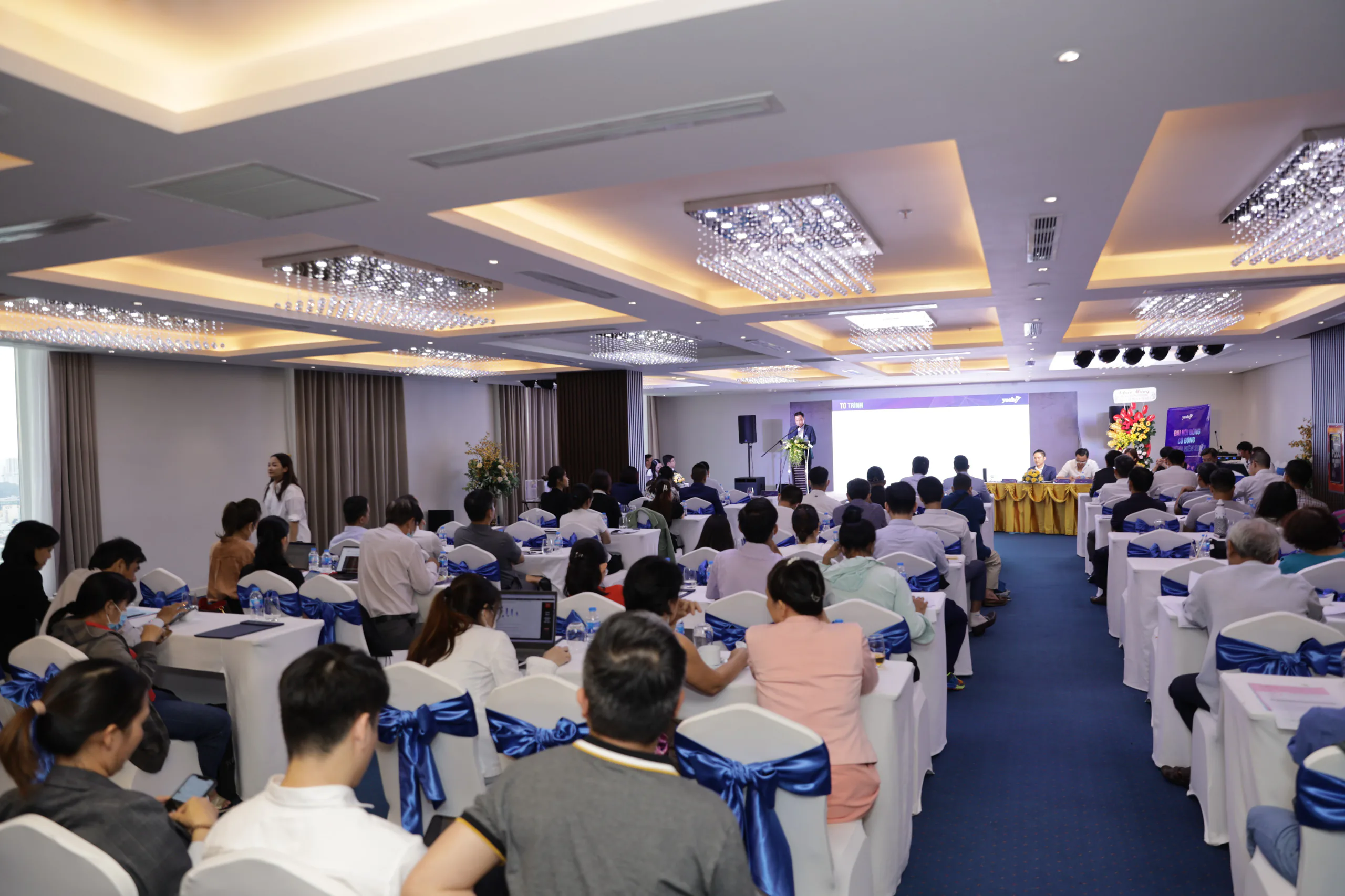 ĐHĐCĐ Yeah1: Thông qua phương án tăng vốn và bầu hội đồng quản trị mới