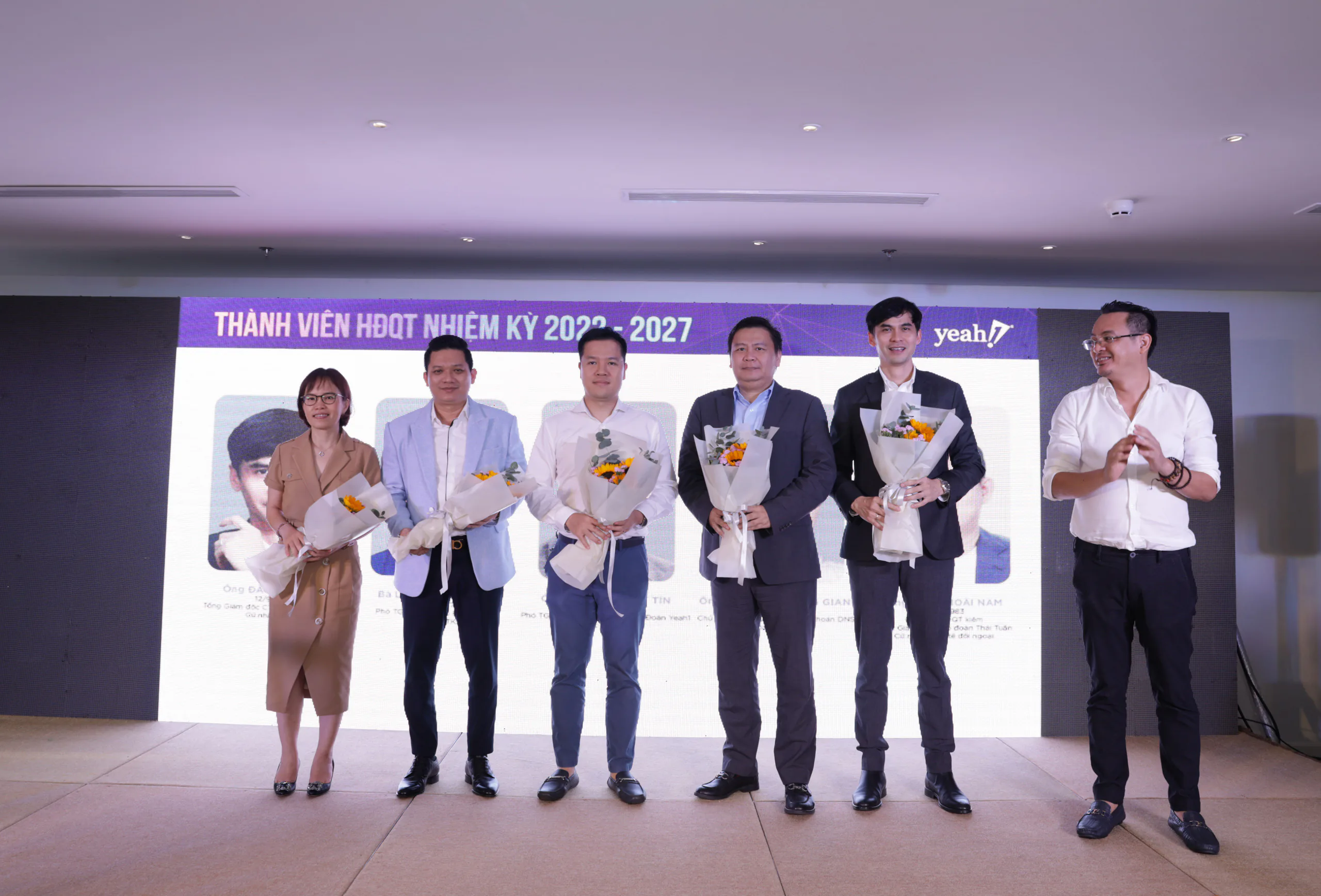ĐHĐCĐ Yeah1: Thông qua phương án tăng vốn và bầu hội đồng quản trị mới