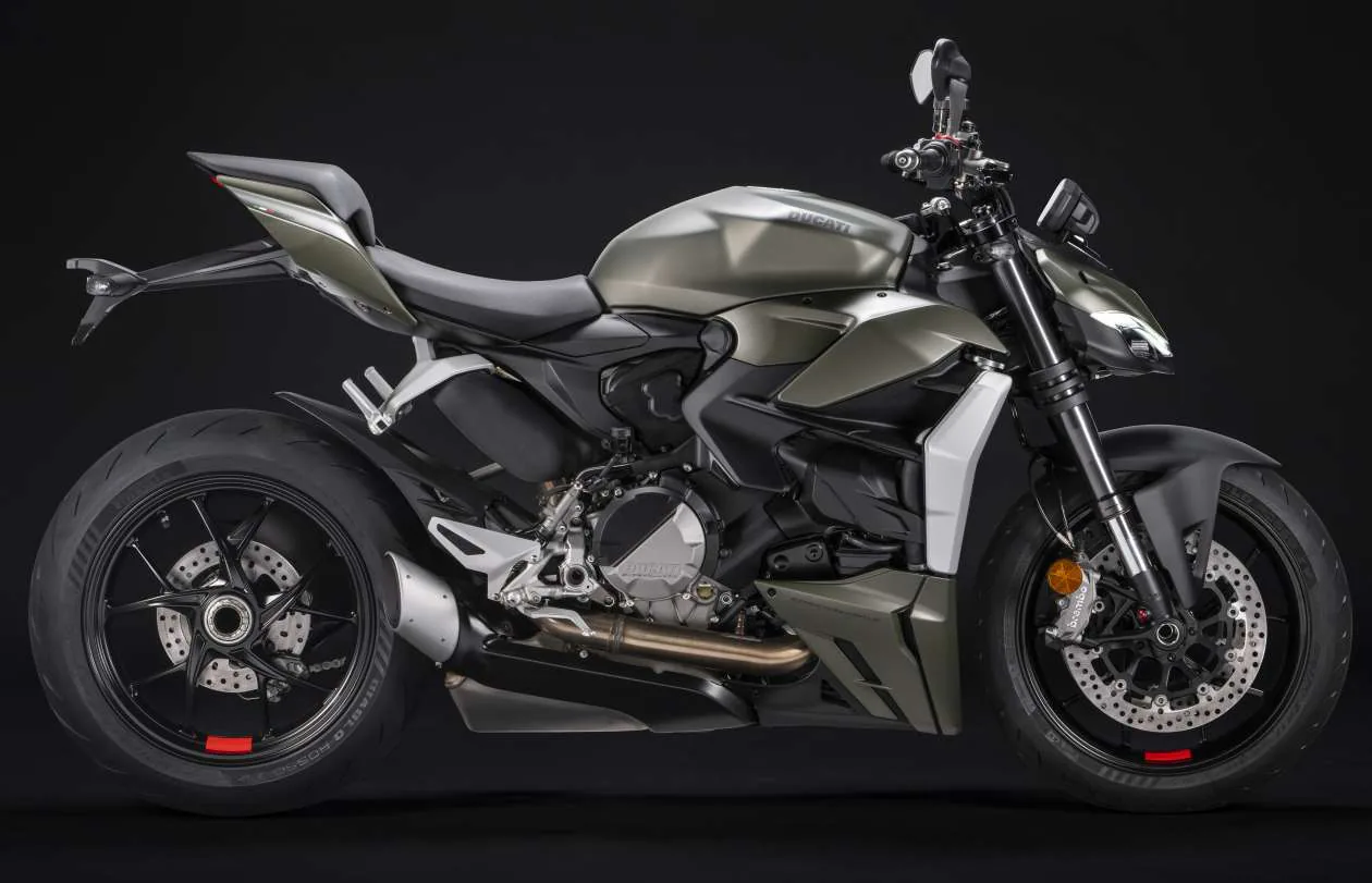 Ducati Streetfighter V2 2022 trình làng với diện mạo mới, bổ sung thêm phối màu Storm Green