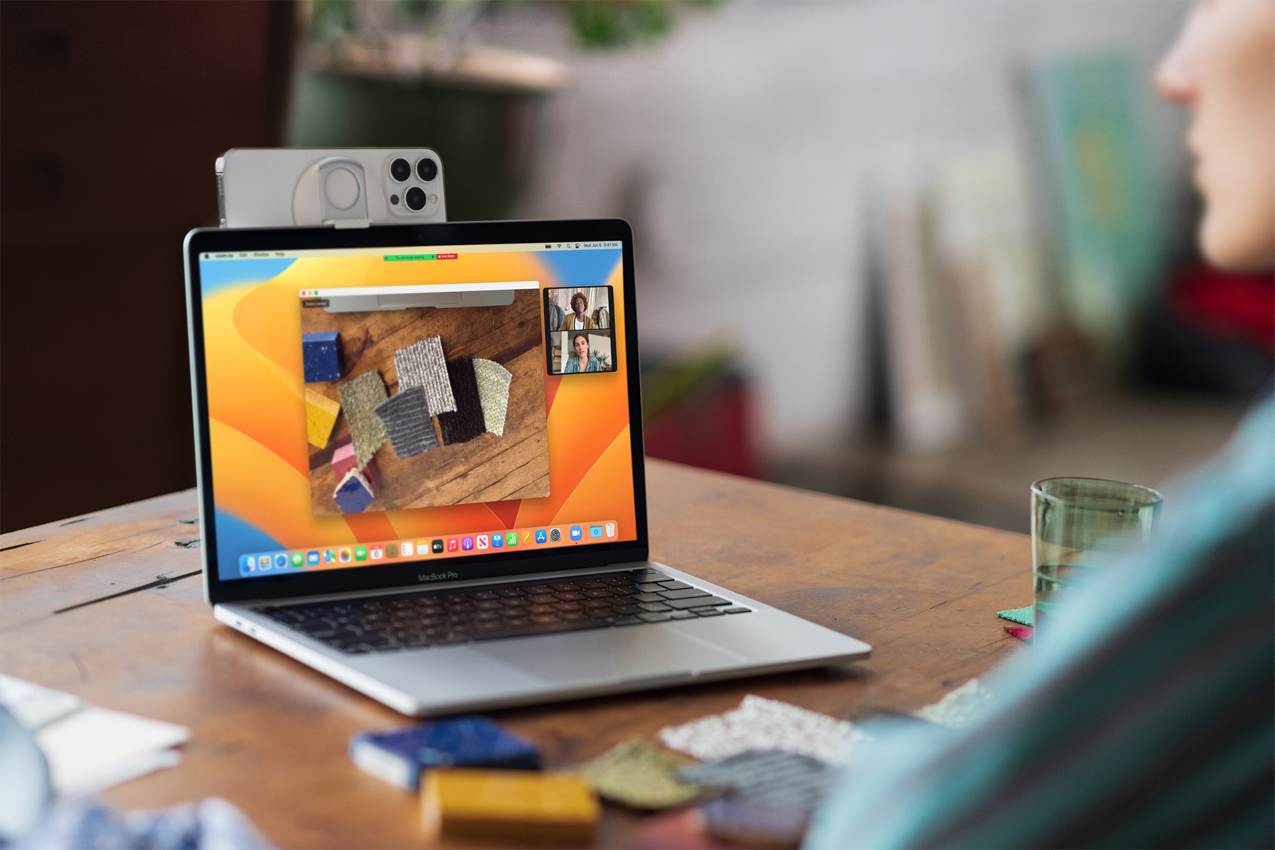 Apple sẽ sớm hỗ trợ sử dụng iPhone làm webcam cho Mac