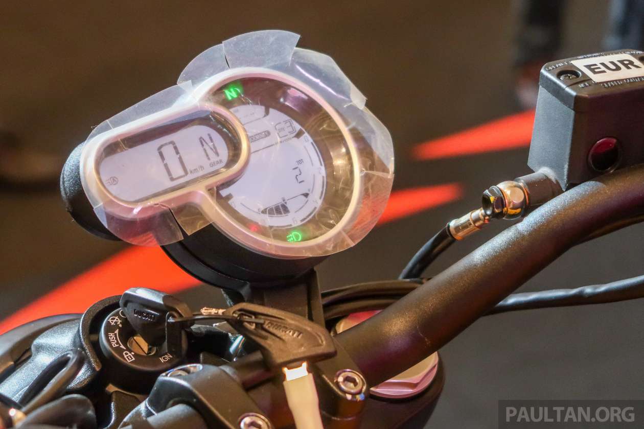 Ducati Scrambler 1100 Tribute Pro 2022 sắp ra mắt tại Việt Nam với màu sơn Giallo Ocra mới
