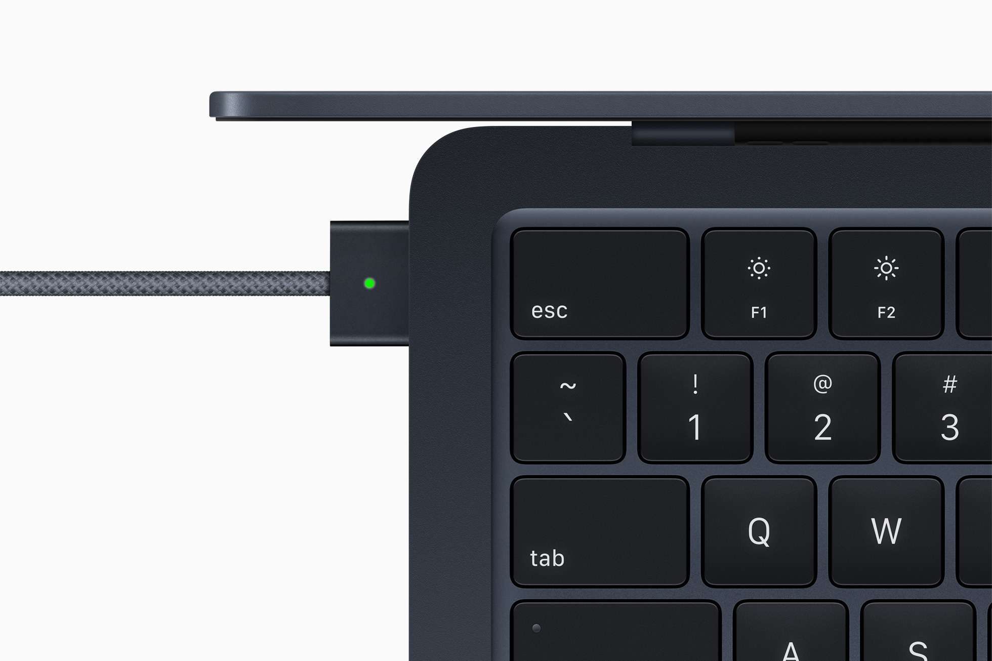 Apple ra mắt MacBook Air mới với chip M2, thay đổi thiết kế, sạc Magsafe, màn hình "tai thỏ",...