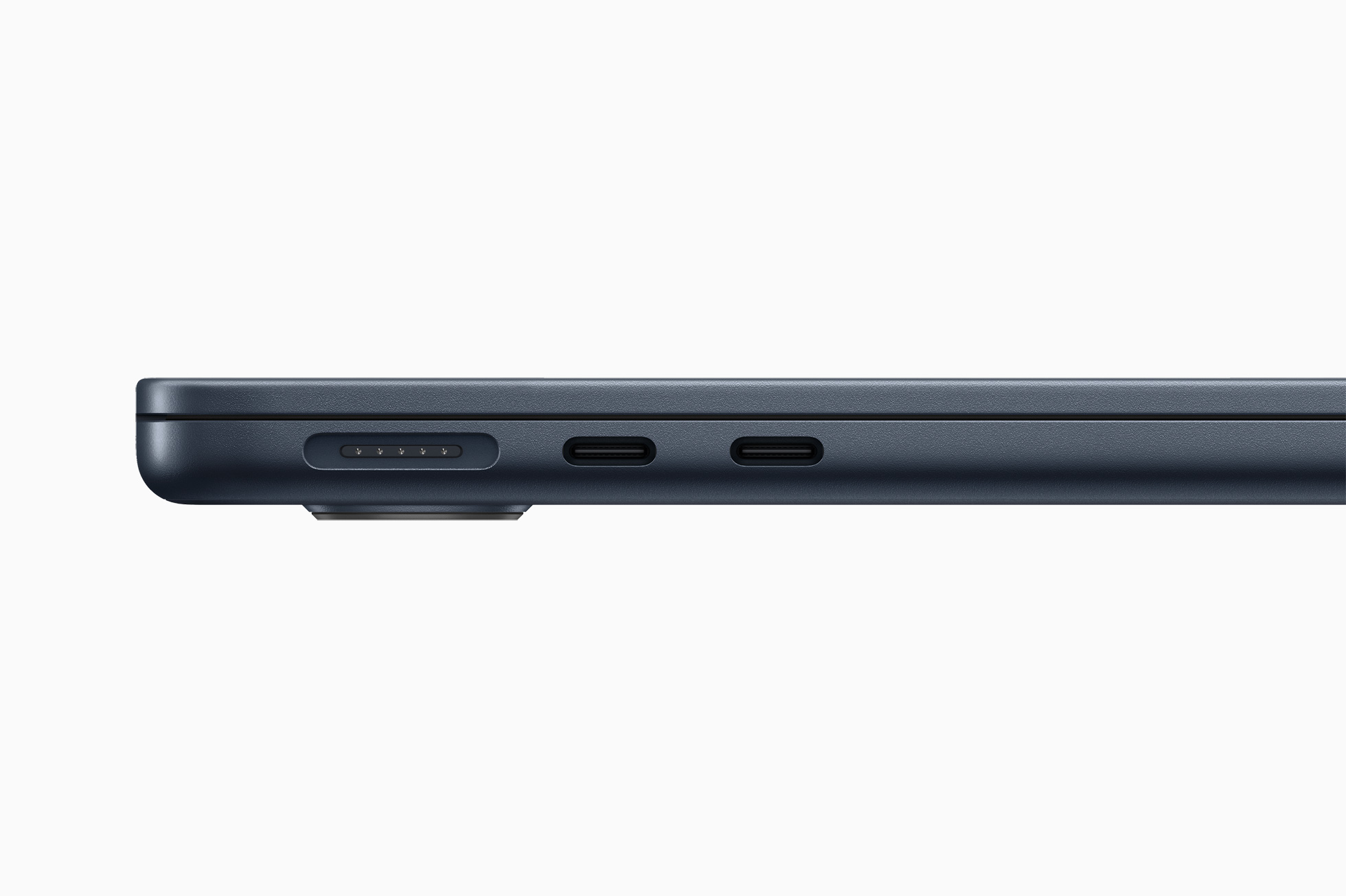 Apple ra mắt MacBook Air mới với chip M2, thay đổi thiết kế, sạc Magsafe, màn hình "tai thỏ",...