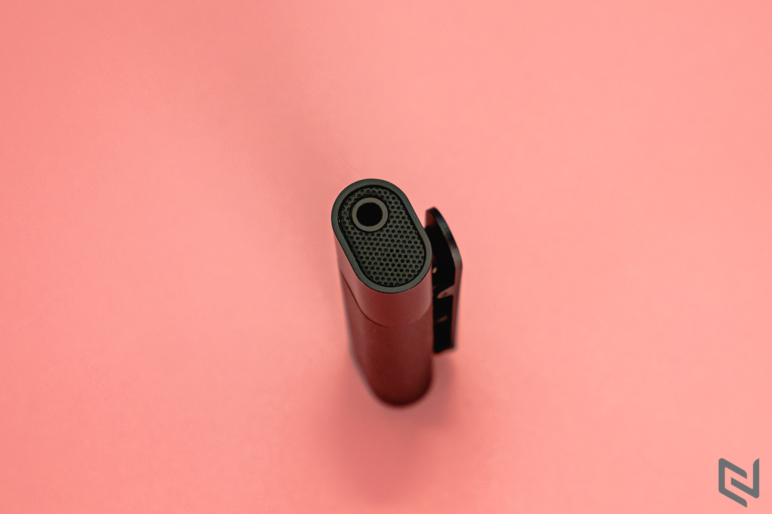 Đánh giá microphone Razer Seiren BT - Lựa chọn microphone stream nhỏ gọn và không dây tiện lợi