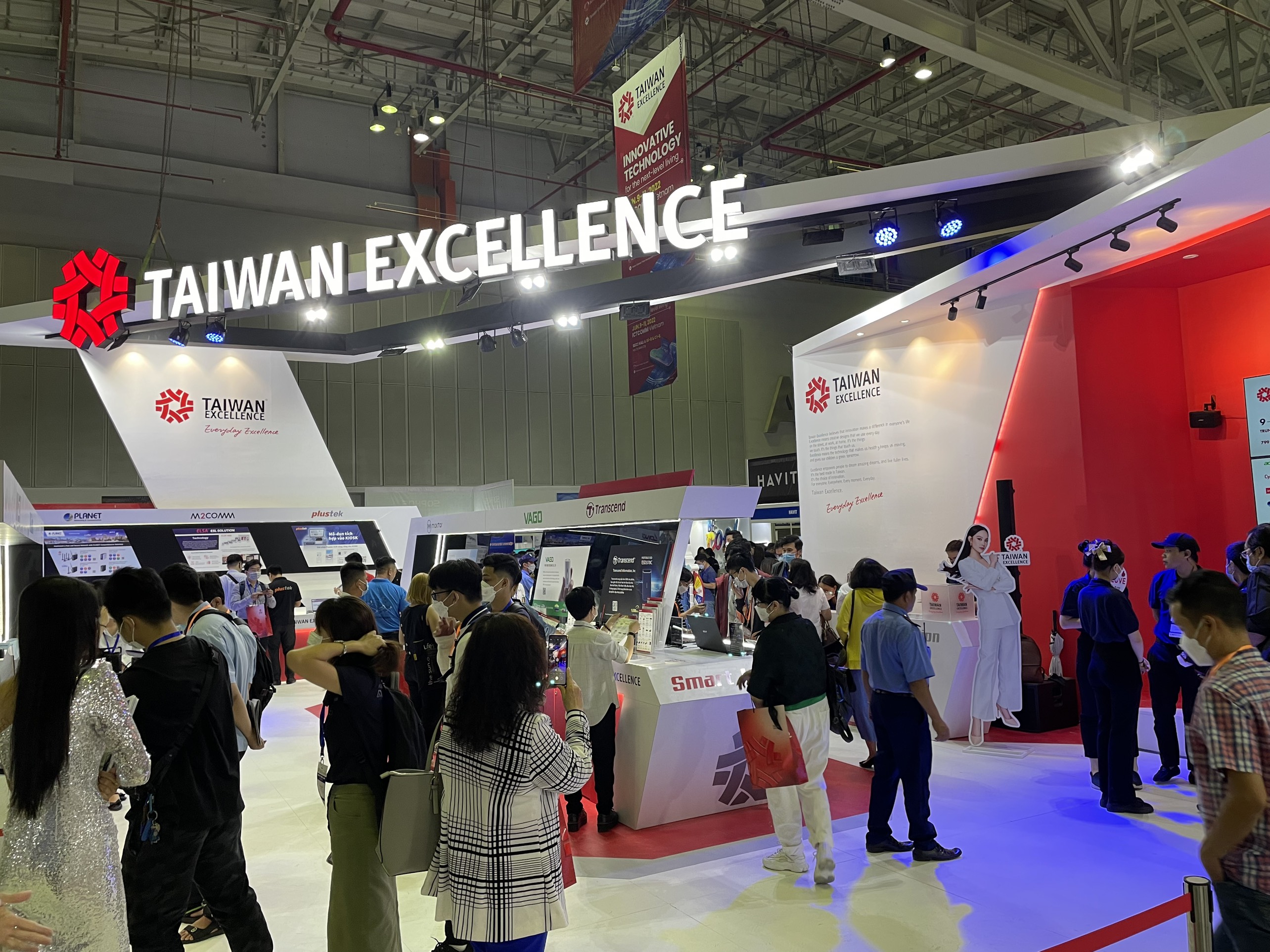 Trải nghiệm không gian Taiwan Excellence tại Triển lãm ICTCOMM 2022