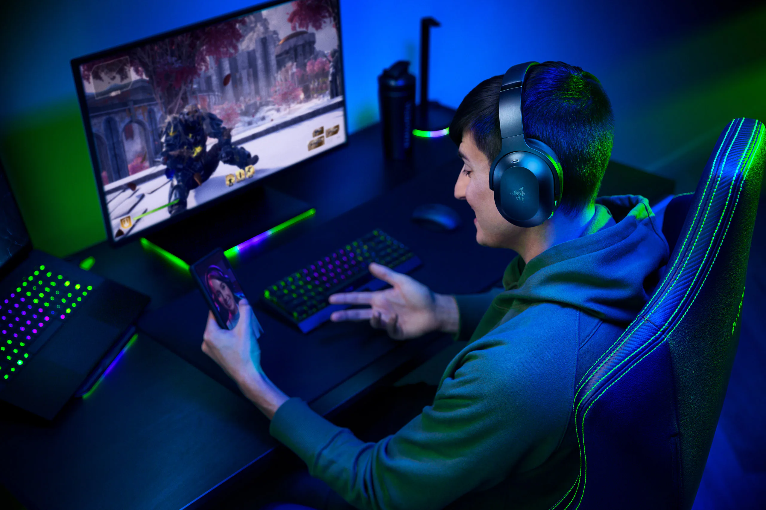 Tận hưởng trải nghiệm game với dòng tai nghe Razer Barracuda mới