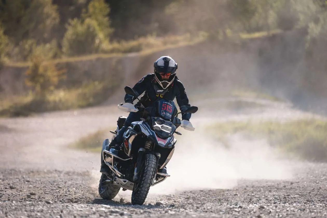 BMW R1250GS Trophy Competition 2022 trình làng chuẩn bị cho giải đua mạo hiểm GS Trophy