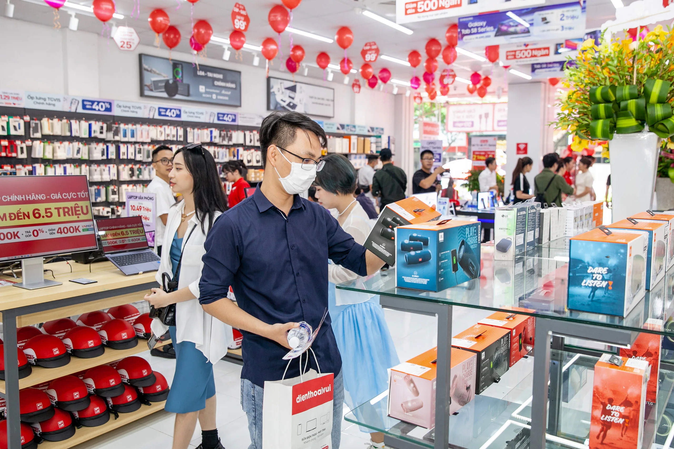 CellphoneS khai trương cửa hàng đầu tiên tại Đà Nẵng, đánh dấu cột mốc 90 cửa hàng toàn quốc