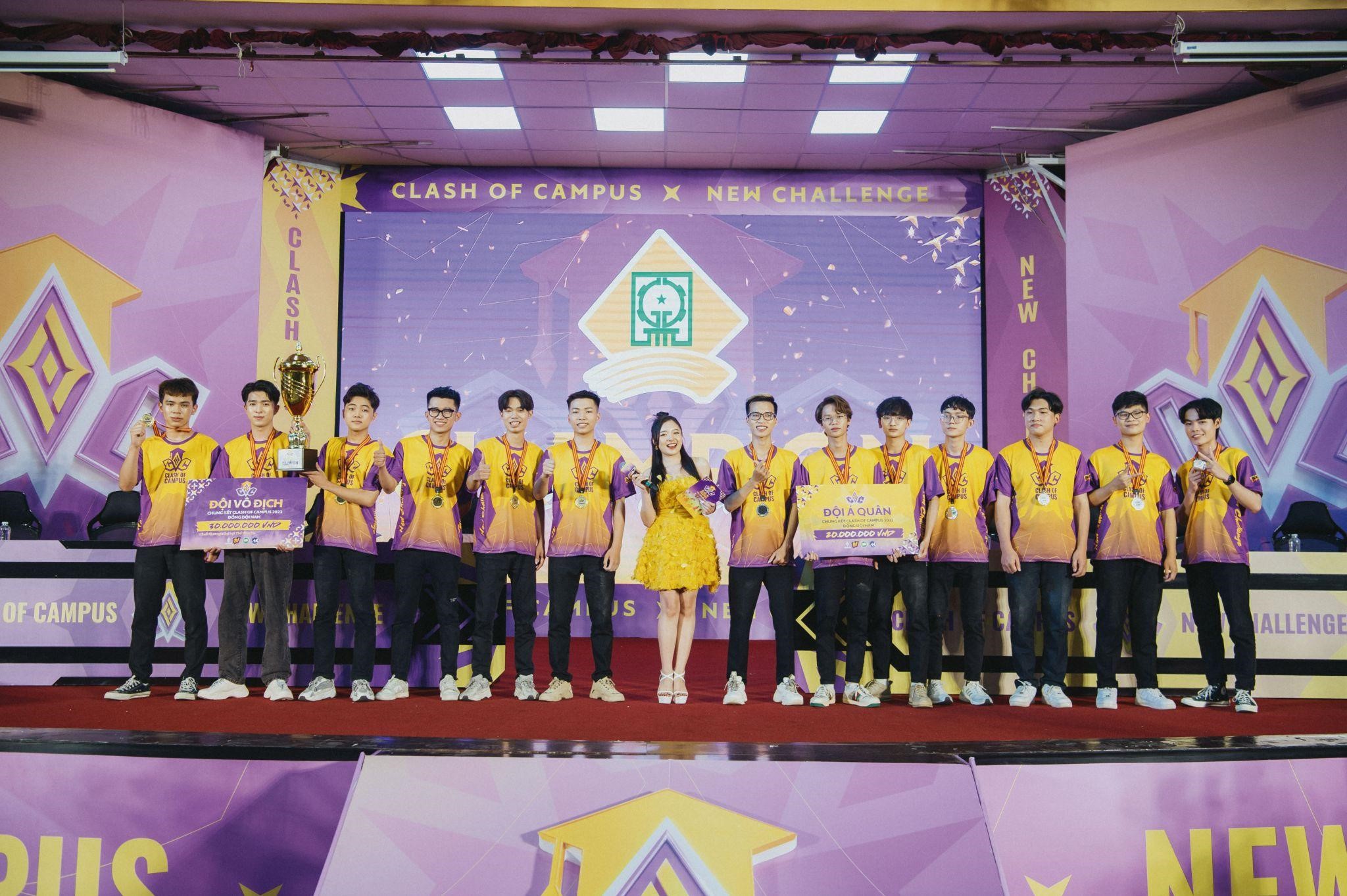 Clash of Campus 2022: Chủ nhân hai tấm vé tham gia Đại hội Thể thao Điện tử Sinh viên Đông Nam Á chính là Đại Học Thăng Long và Đại Học Sư Phạm
